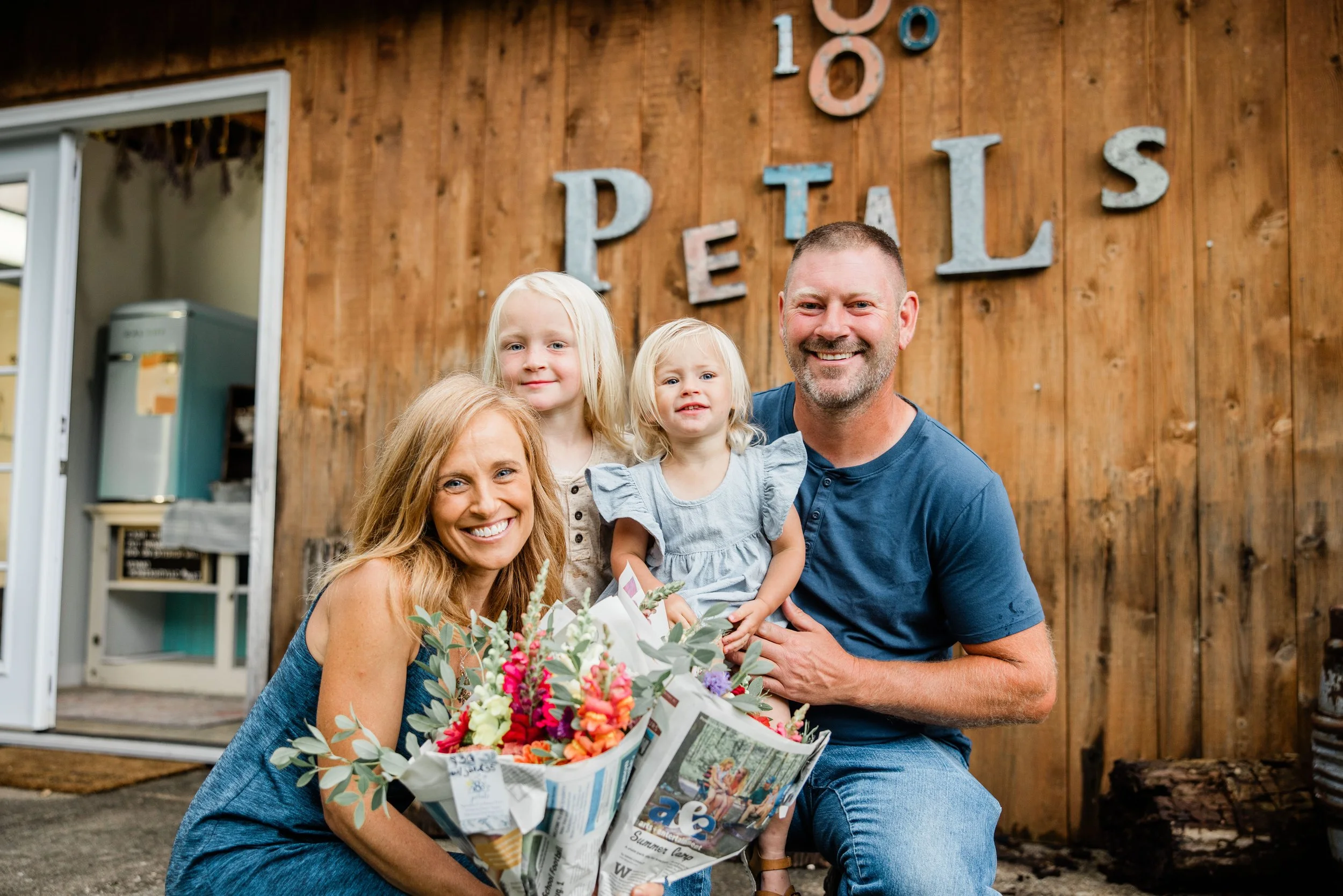 OneEighty Petals Family 2023-62.jpg