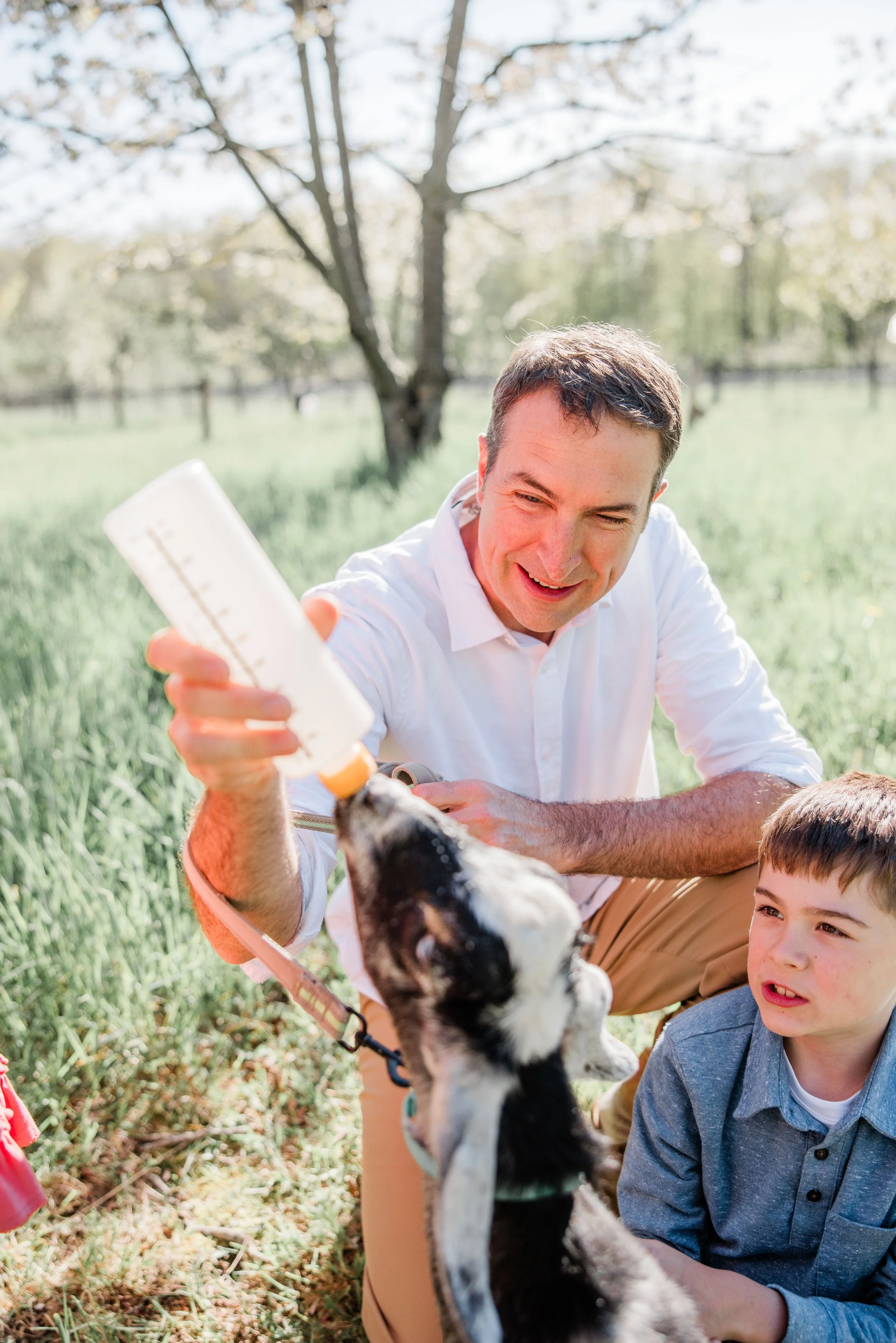 Goats and Blooms Mini Sessions-10.jpg