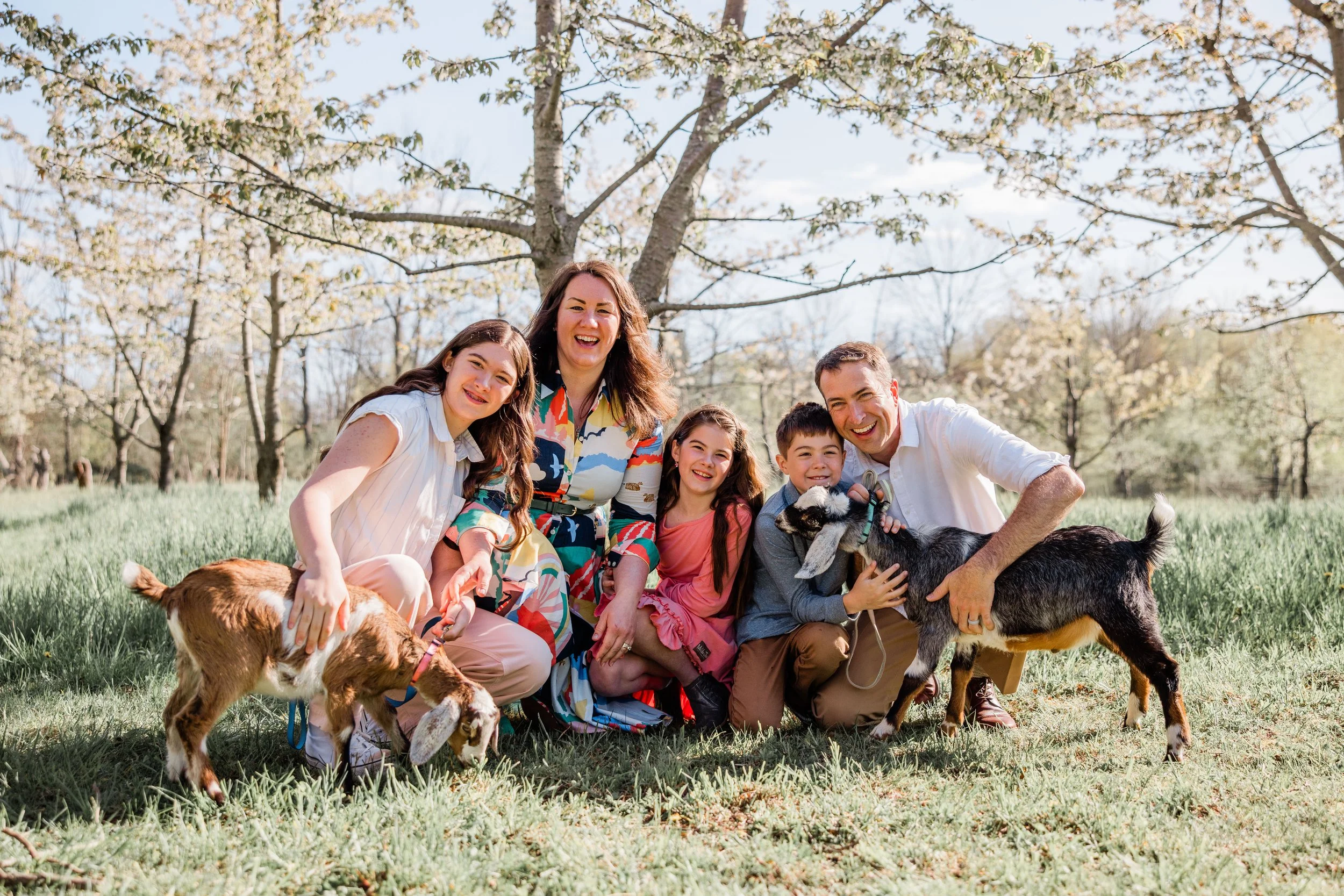 Goats and Blooms Mini Sessions-12.jpg