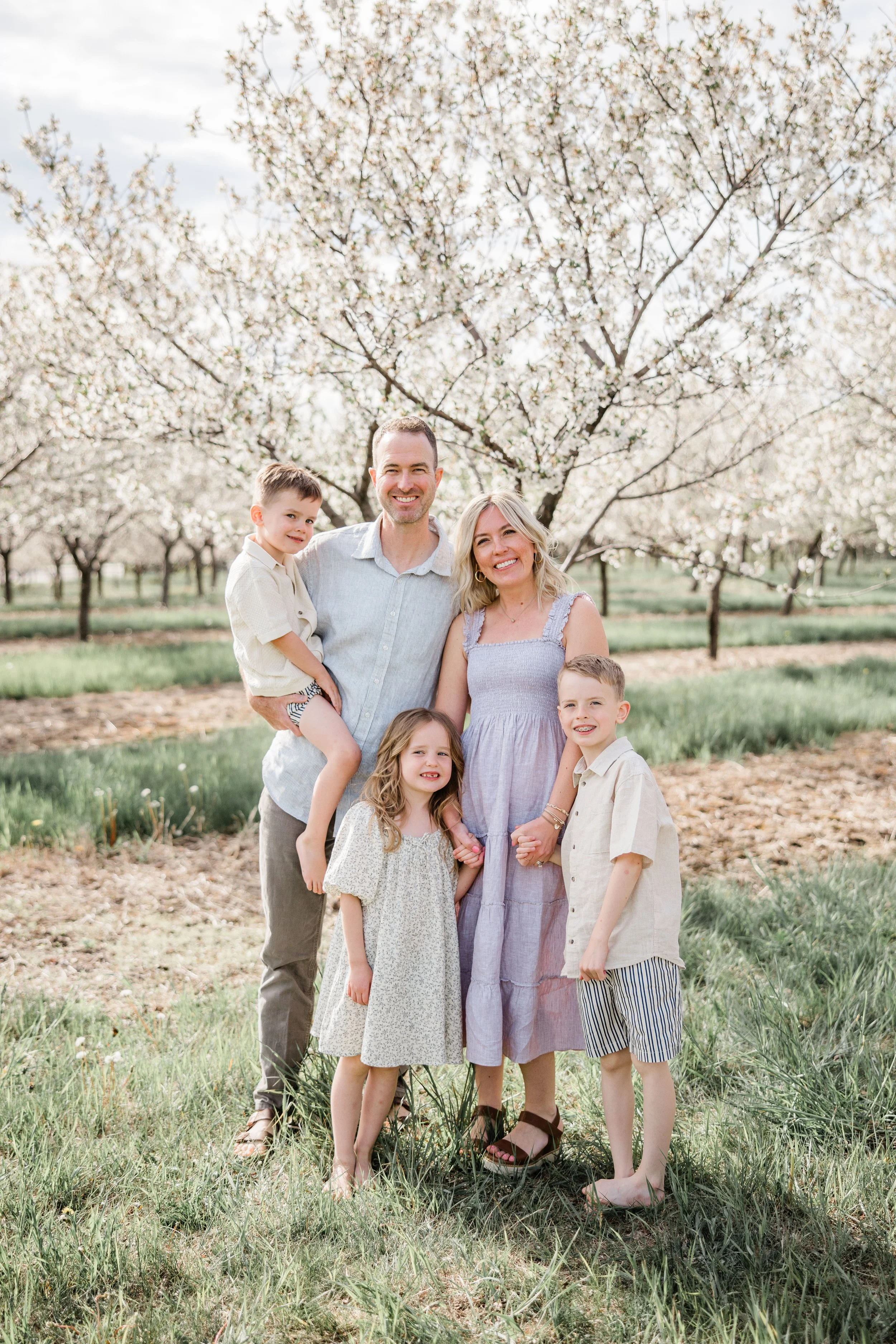 Quandt Family Cherry Blossom Mini Session 2026-1.jpg