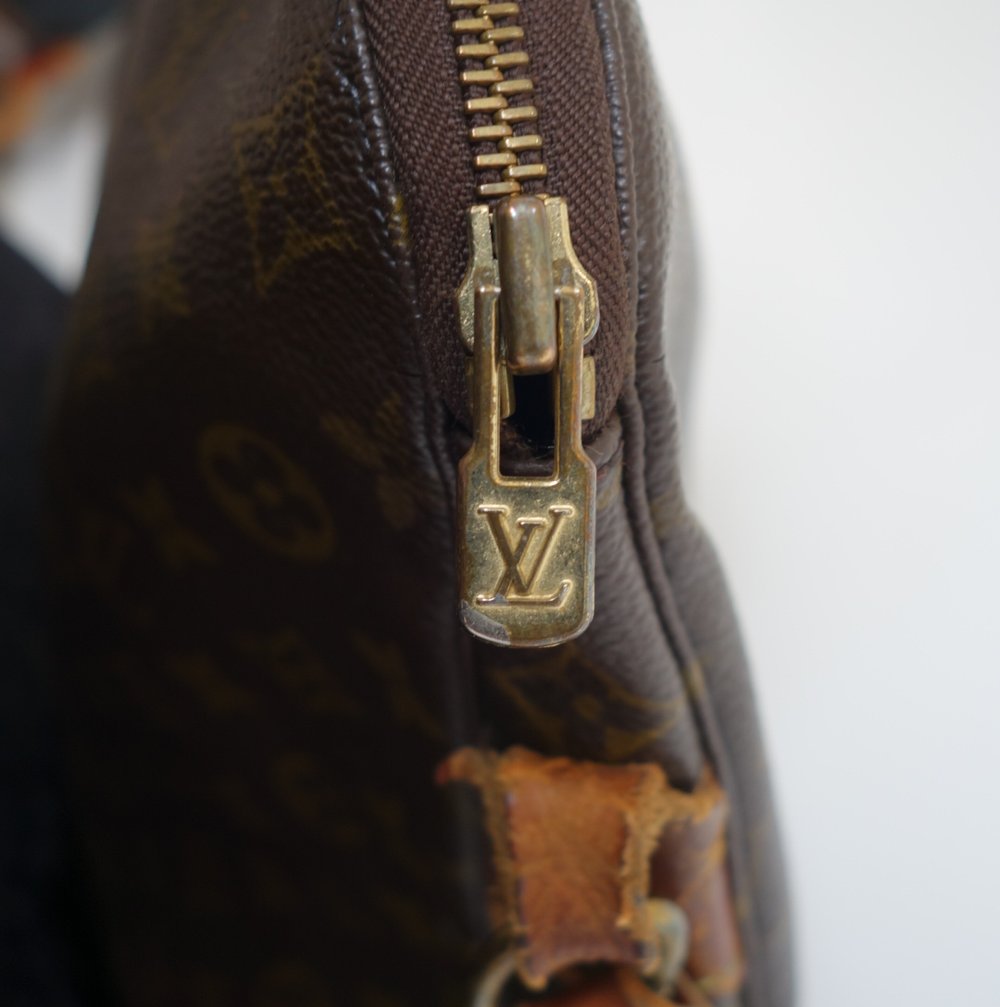 How to DIY LOUIS VUITTON TROUSSE to CROSSBODY BAG 