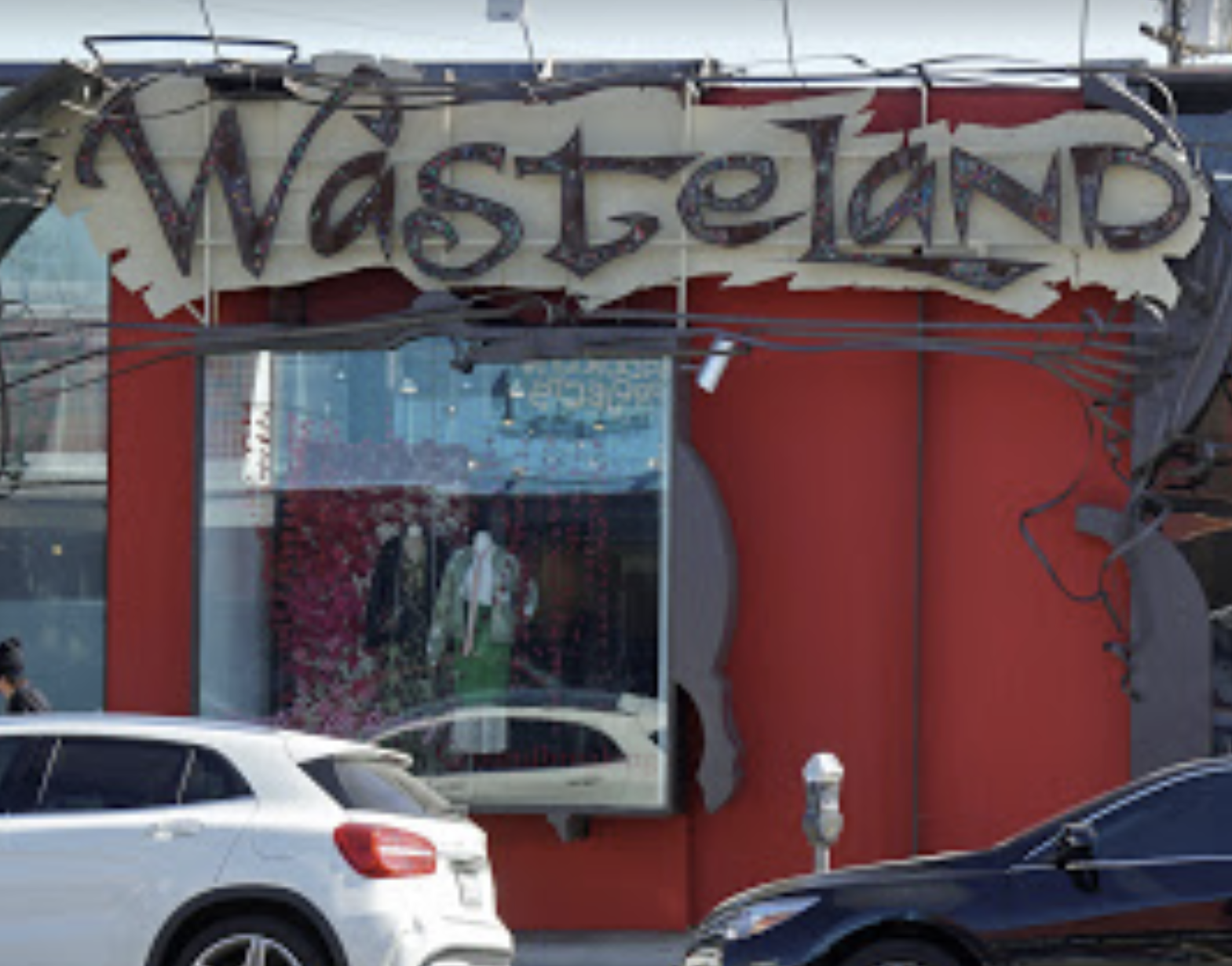 49 best thrift stores in la for vintage clothing + flea markets in Los