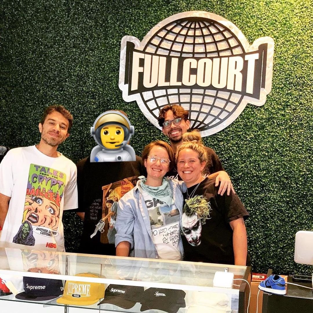 Top 40 men's online thrift store options for clothing and accessories.