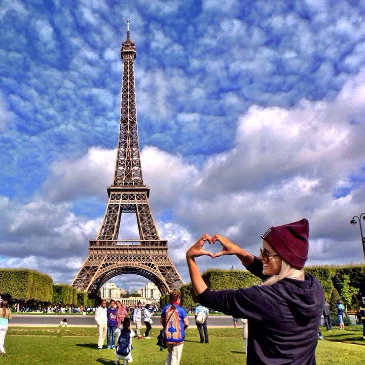 Champ de Mars - Tour Eiffel - Paris - France