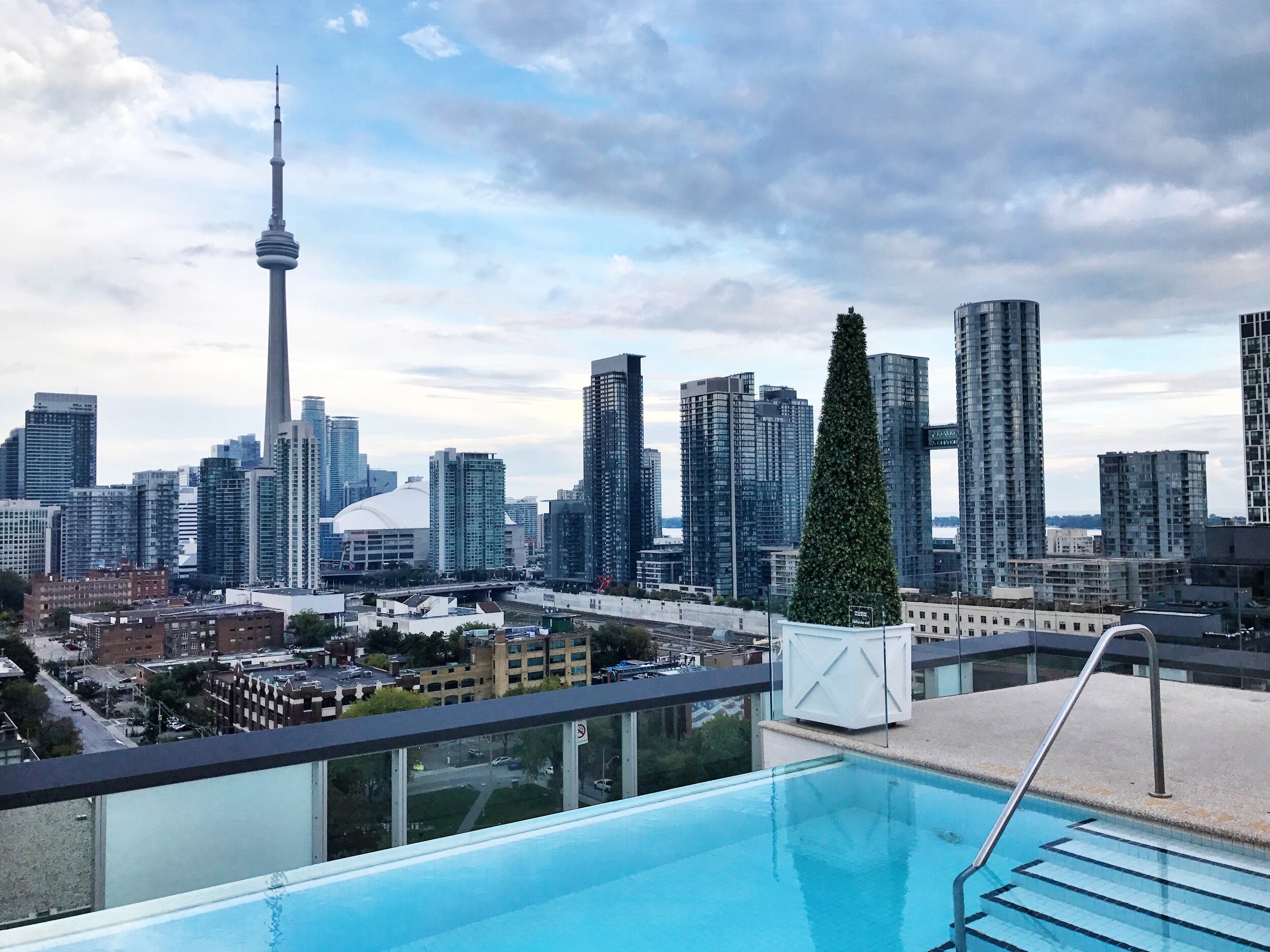 Thompson Hotel Rooftop Pool - Toronto, Ontario, Canada