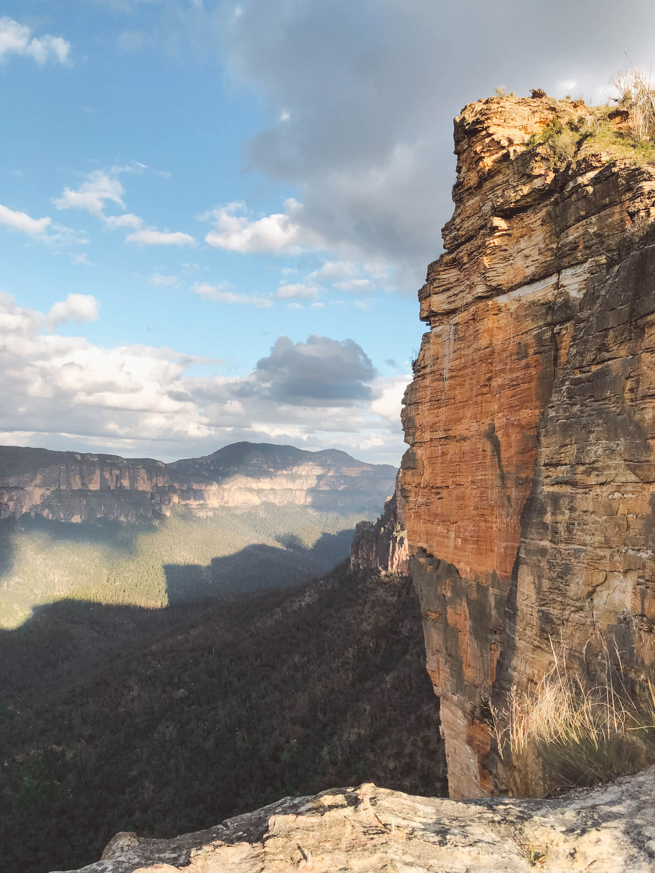 Rock climbing - Blackheath - Hanging Rock - Blue Mountains - New South Wales (NSW) - Australia