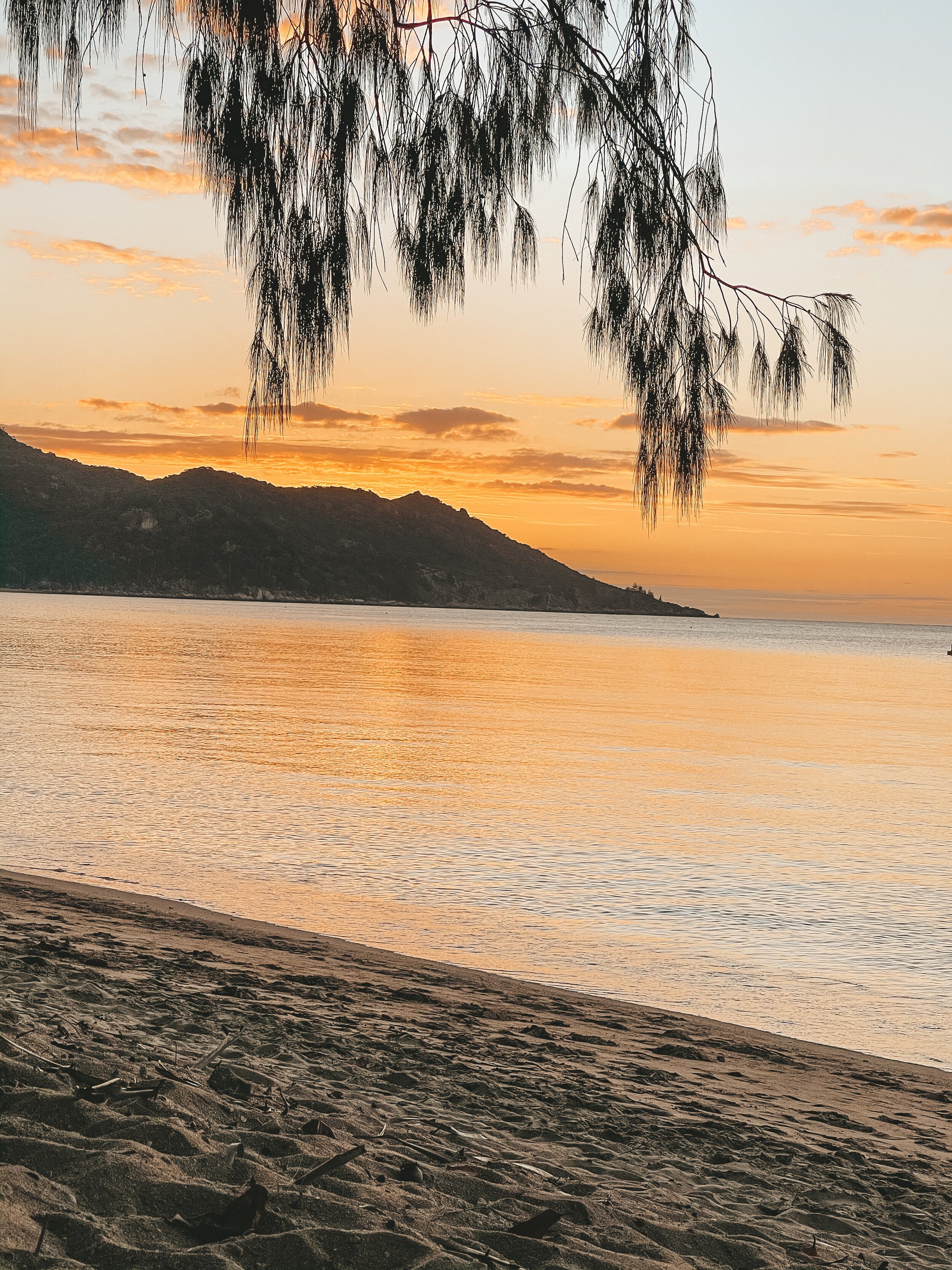 Amazing Sunset - Horseshoe Beach - Magnetic Island (Maggie) - Townsville - Tropical North Queensland (QLD) - Australia