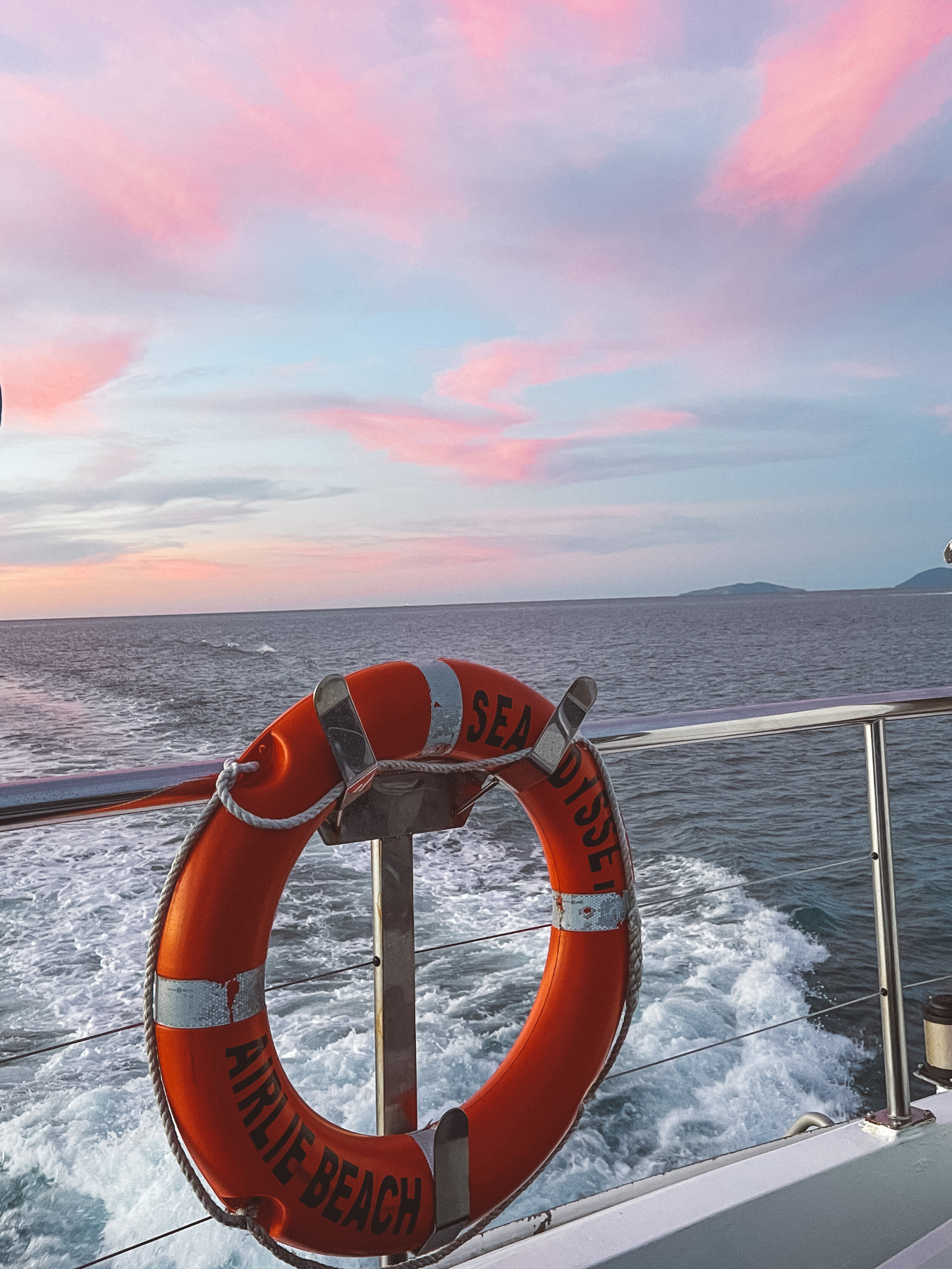 Retour en bateau au coucher de soleil - Hamilton Island - Whitsundays - Tropical North Queensland (QLD) - Australie