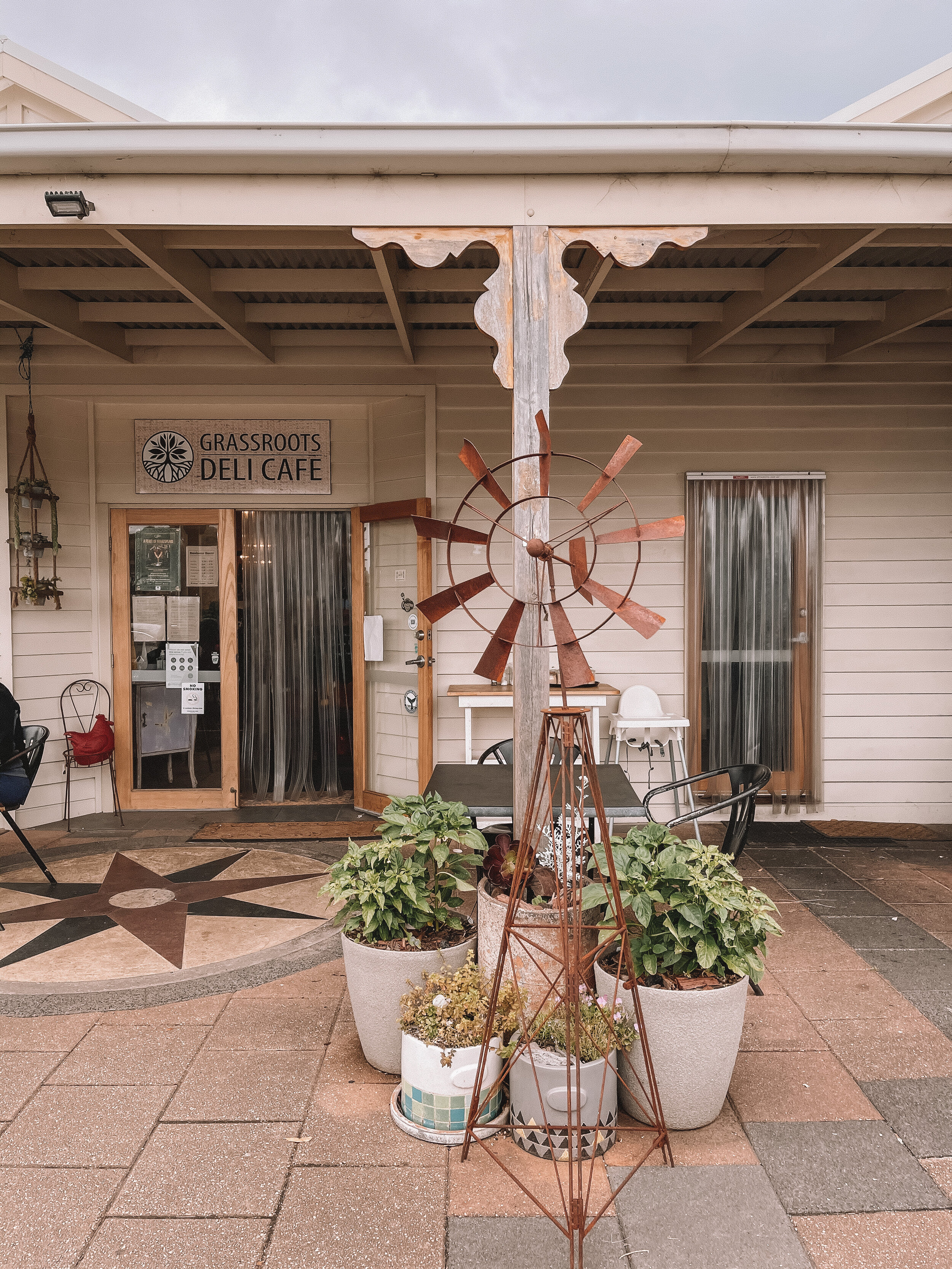 Grassroots Deli Cafe - Port Campbell - Great Ocean Road - Victoria - Australia