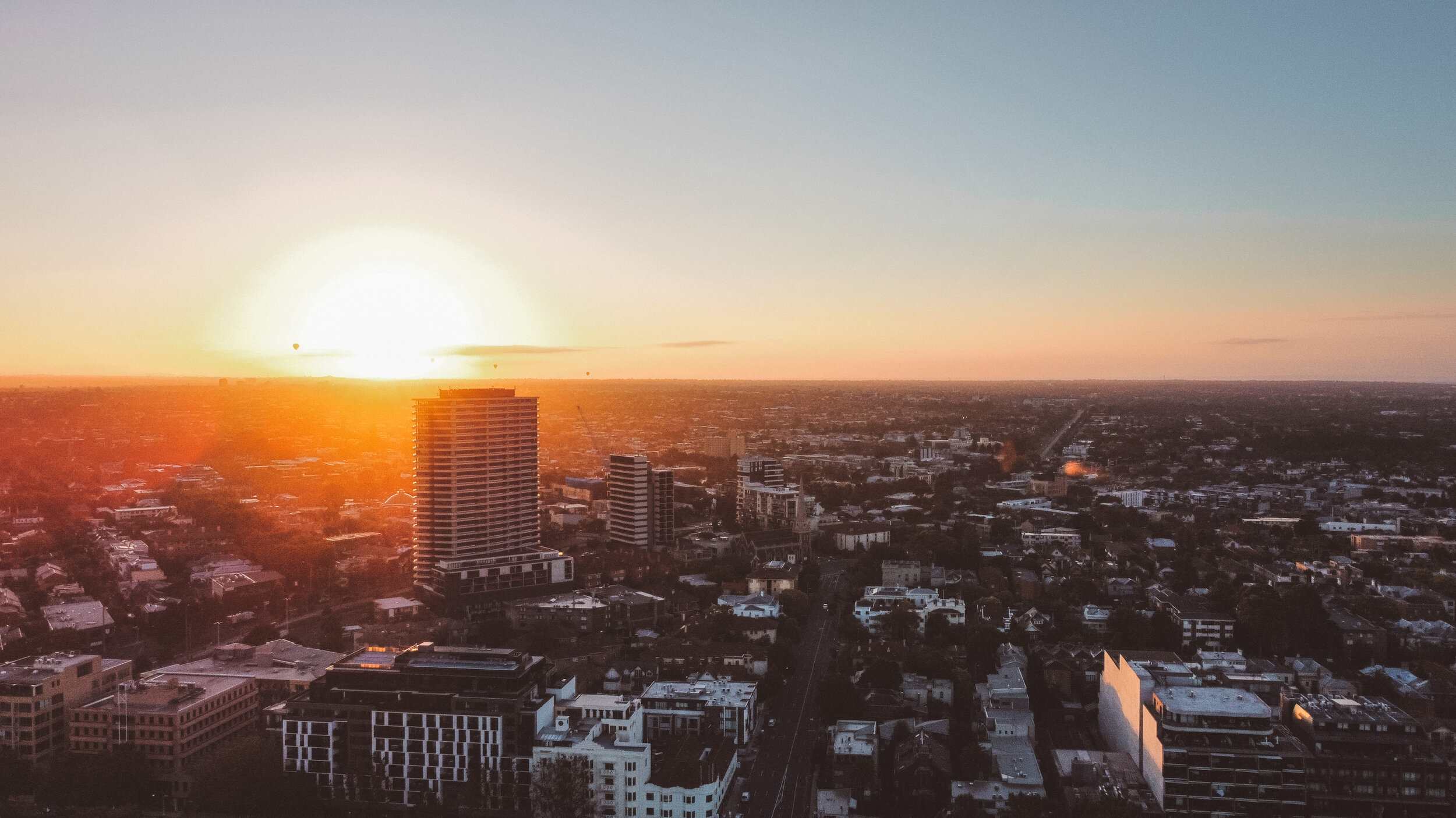 Sunrise over Melbourne - Melbourne - Victoria - Australia