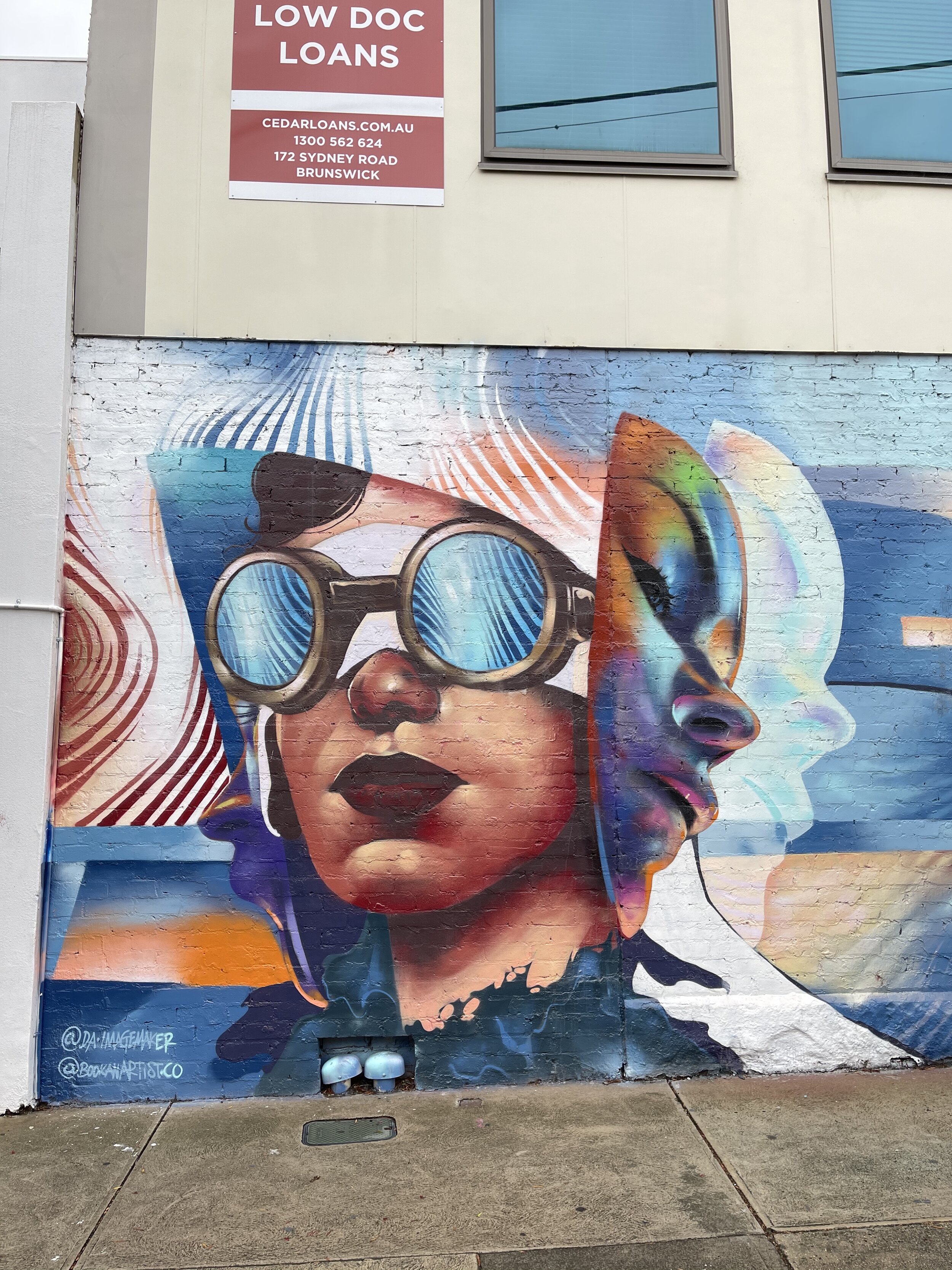 Cosmic girl graffiti - Melbourne - Victoria - Australia