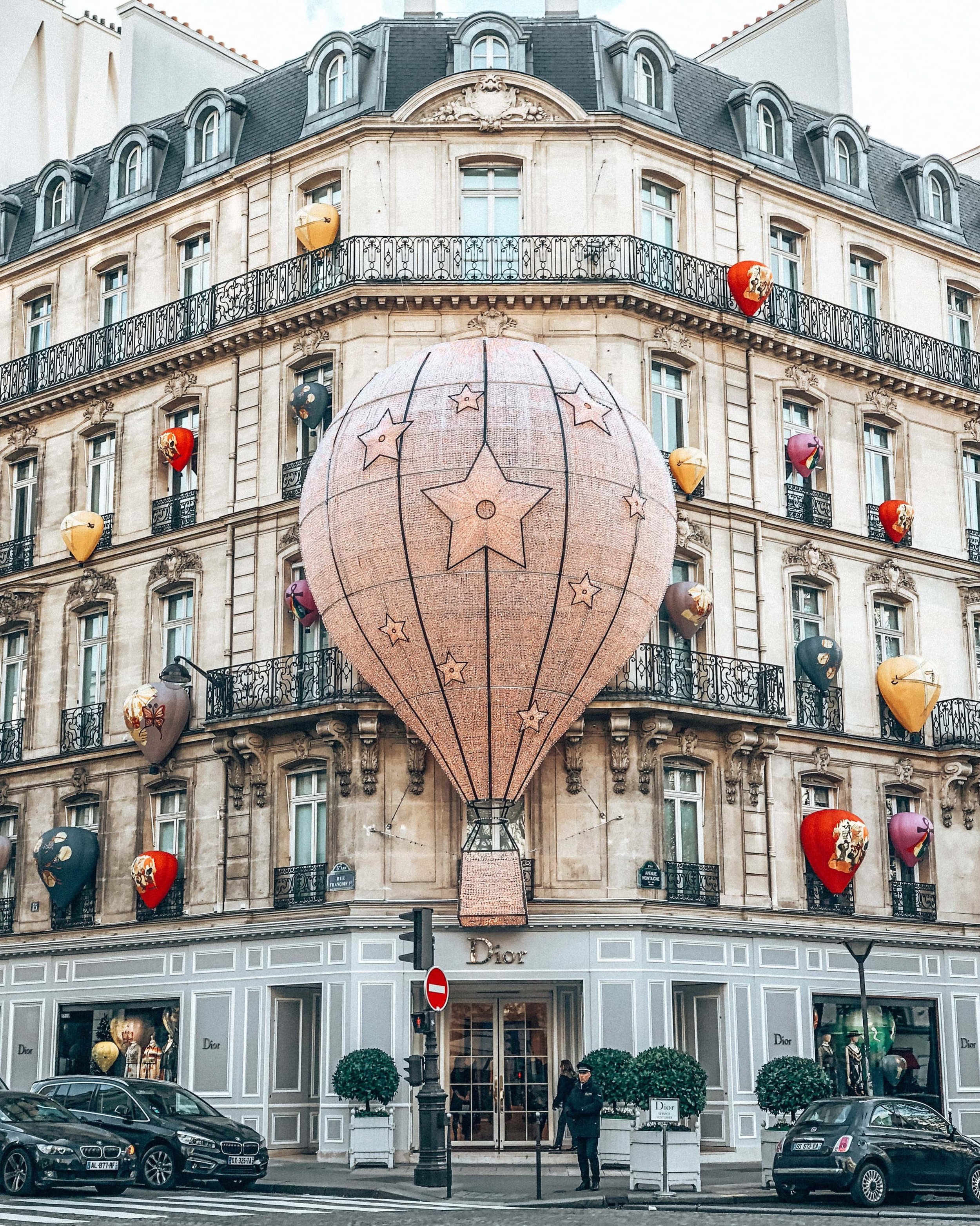 Dior Montaigne Hot Air Balloon Christmas - Paris - France
