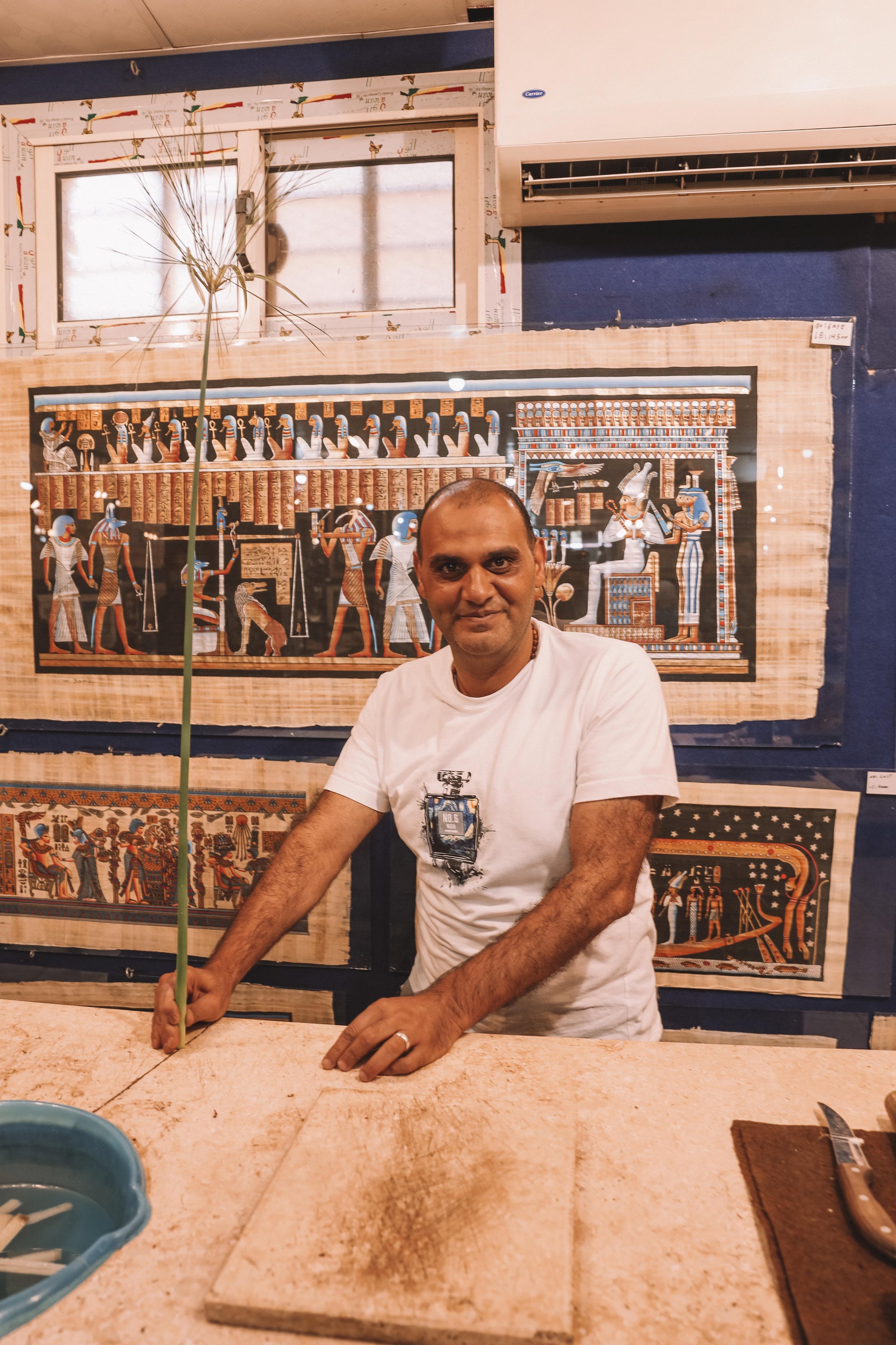 Salesman at the Papyrus Museum - Cairo - Egypt