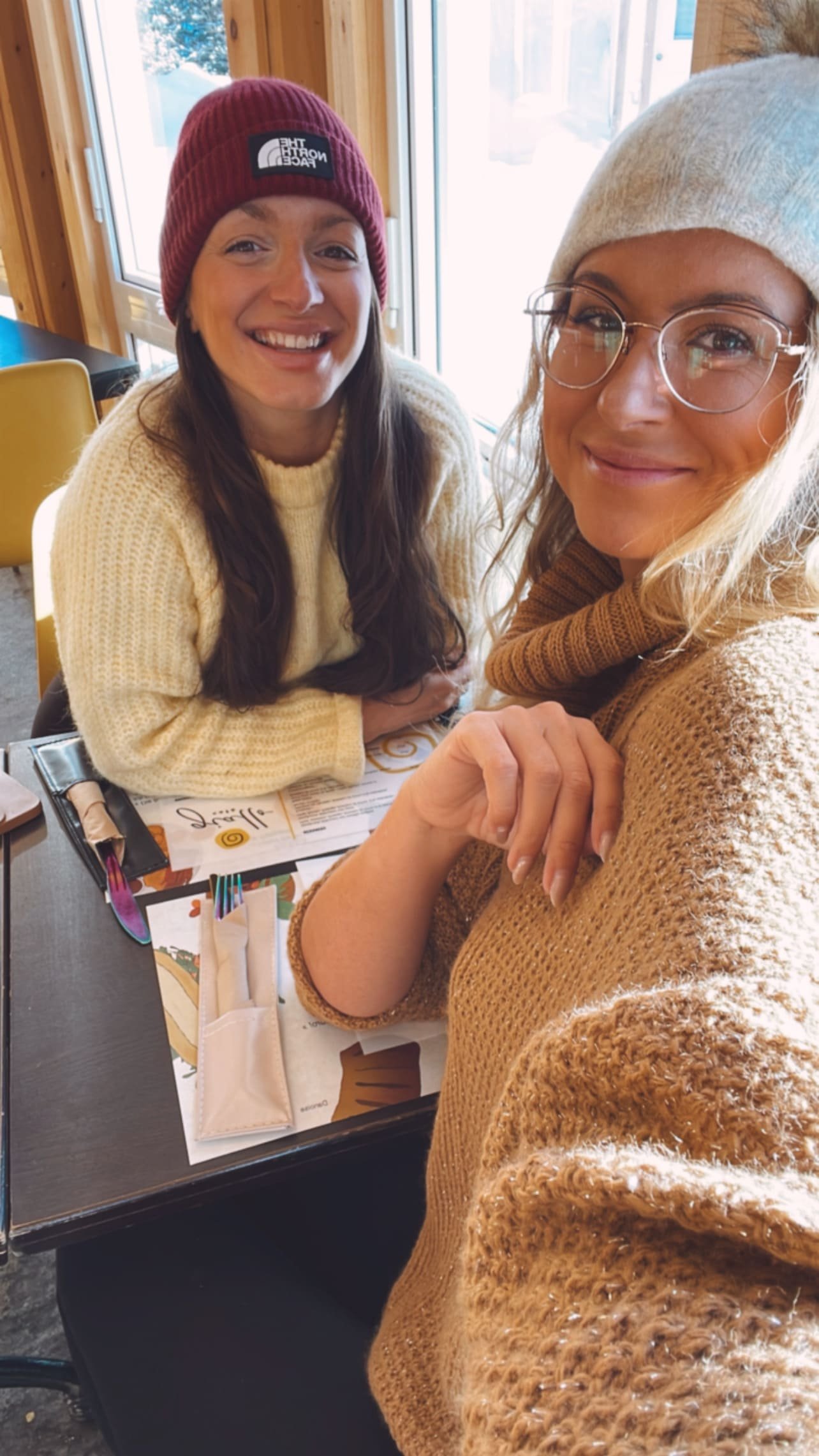 Petit déjeuner entre amies - Café Giallo - Saint-David-de-Falardeau - Saguenay-Lac-St-Jean - Quebec - Canada