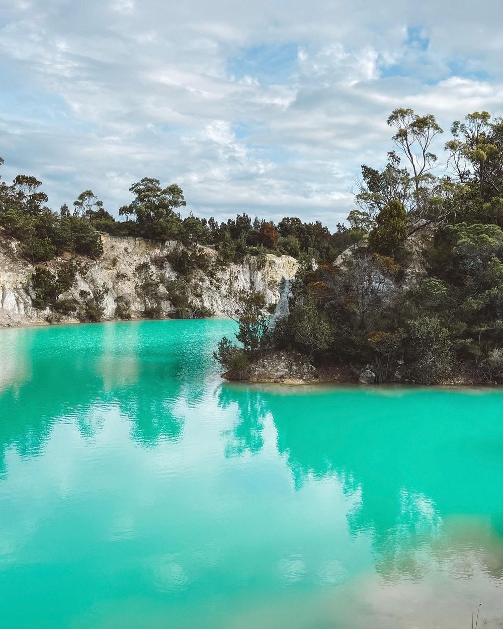 Green water of the lake - Little Blue Lake - Tasmania - Australia