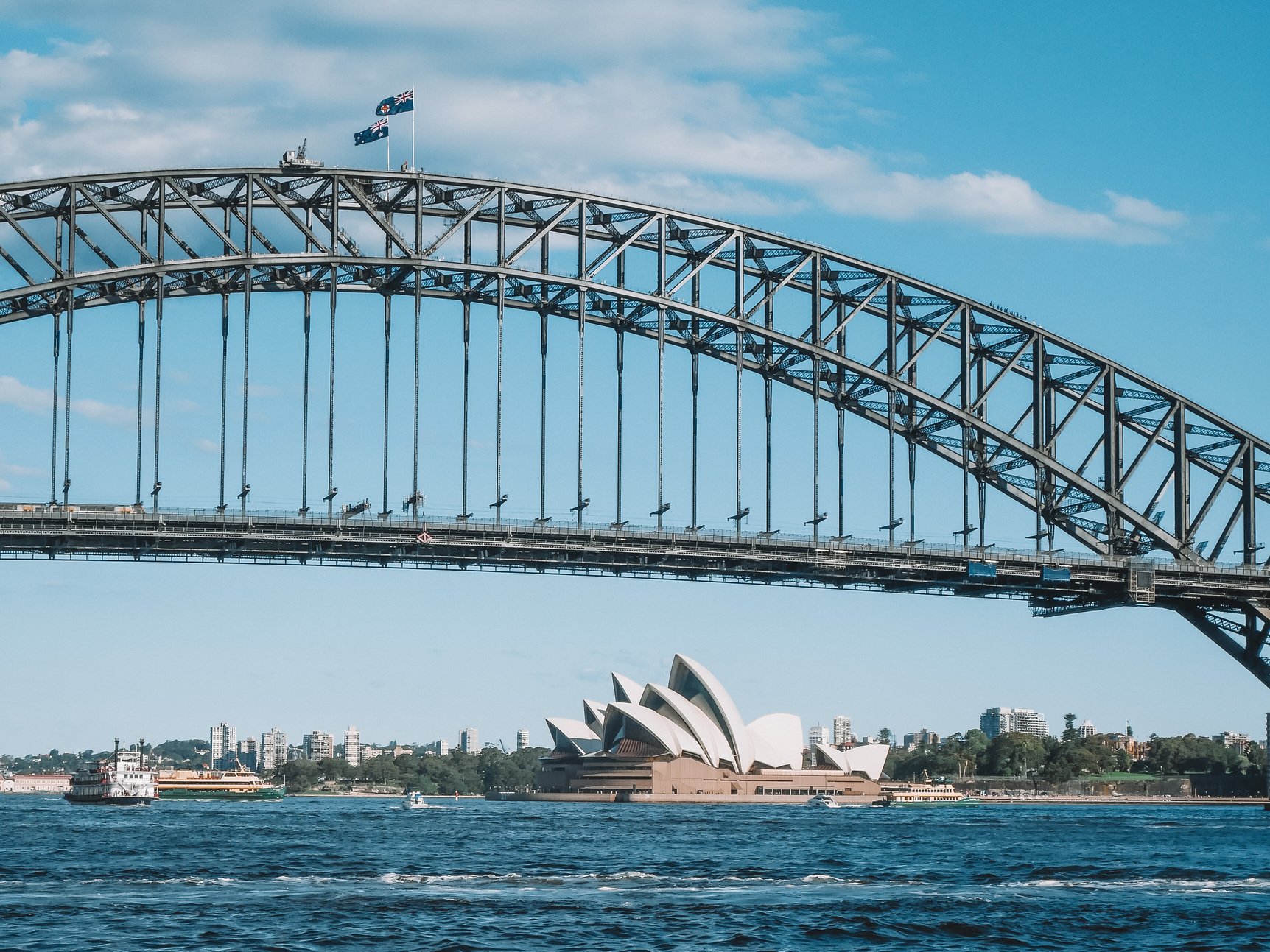 Le Harbour Bridge et l'Opéra House vus depuis le bateau - Sydney - Nouvelle-Galles-du-Sud (NSW) - Australie
