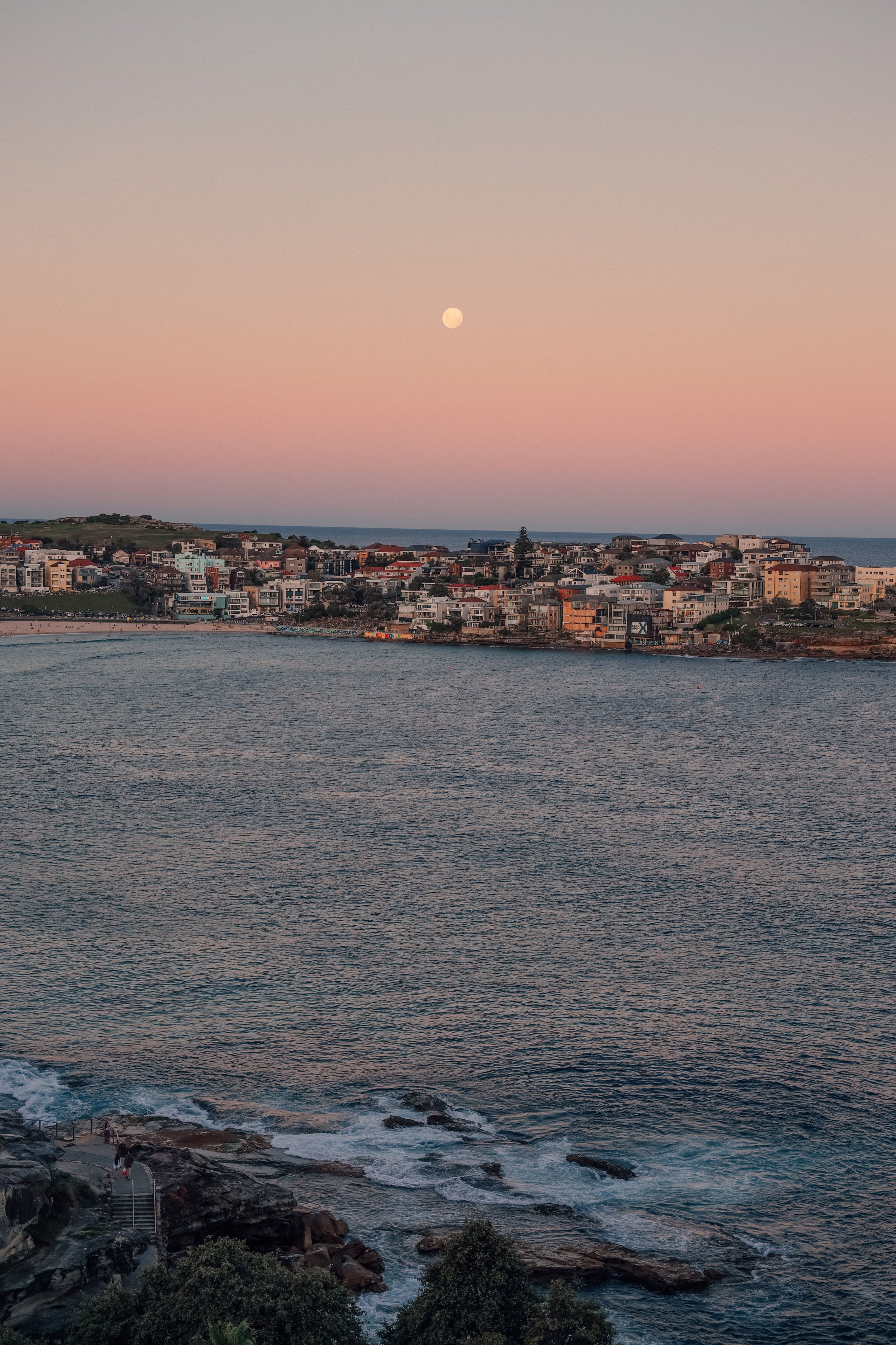 Lever de la lune à Bondi Beach - Sydney - Nouvelle-Galles-du-Sud (NSW) - Australie