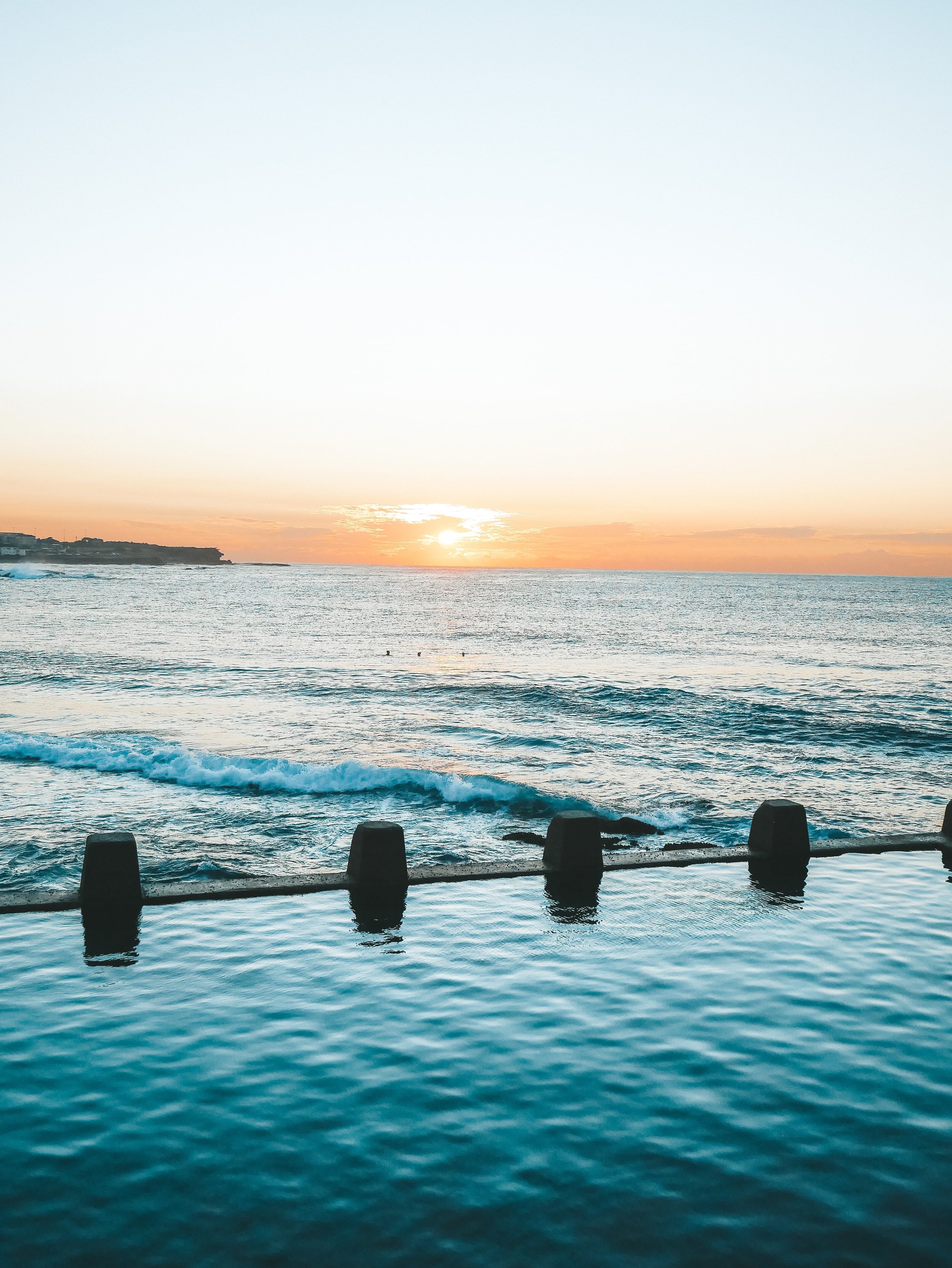 Les piscines de Coogee au lever du soleil - Sydney - Nouvelle-Galles-du-Sud (NSW) - Australie