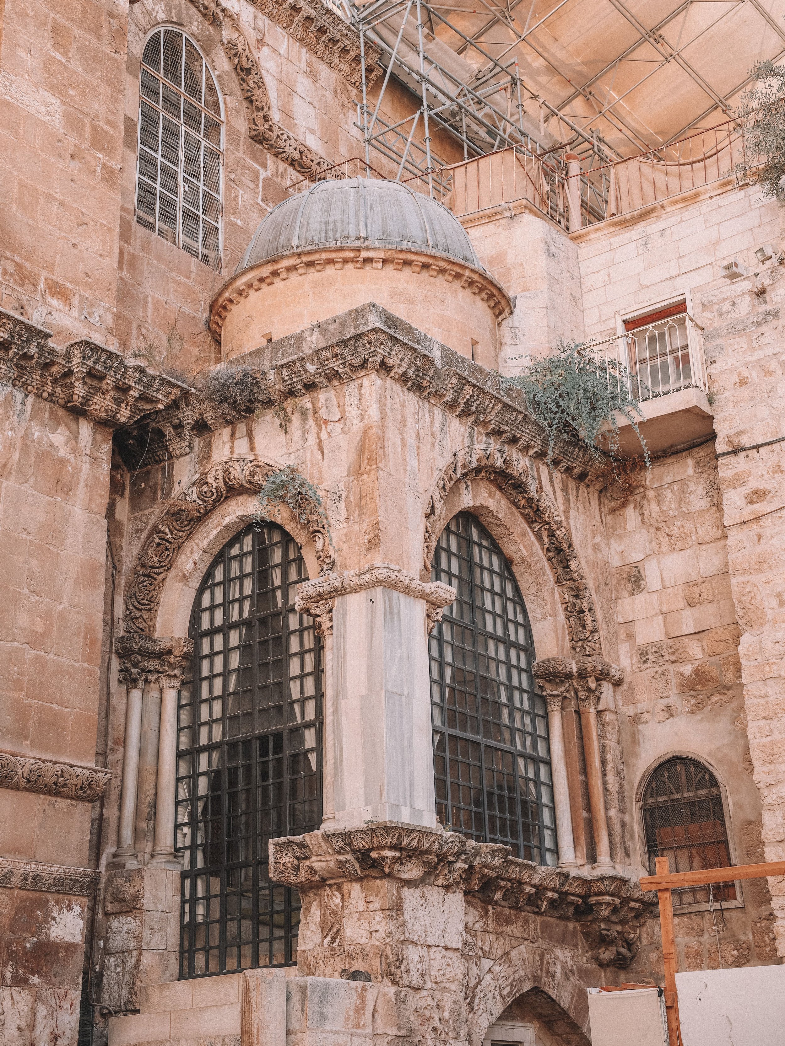 Entrée de l'église du Saint-Sépulcre - Vieille Ville - Jérusalem - Israël