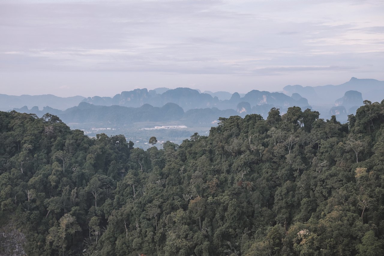 Le brouillard sur l'horizon - Tiger Cave Temple - Krabi - Thaïlande