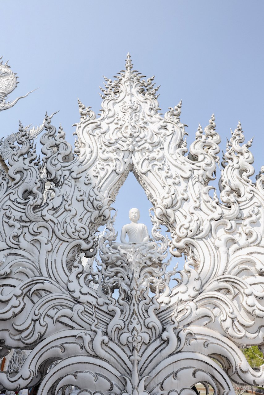 Ornements autour des portes  - Temple Blanc - Wat Rong Khun - Chiang Rai - Nord de la Thaïlande