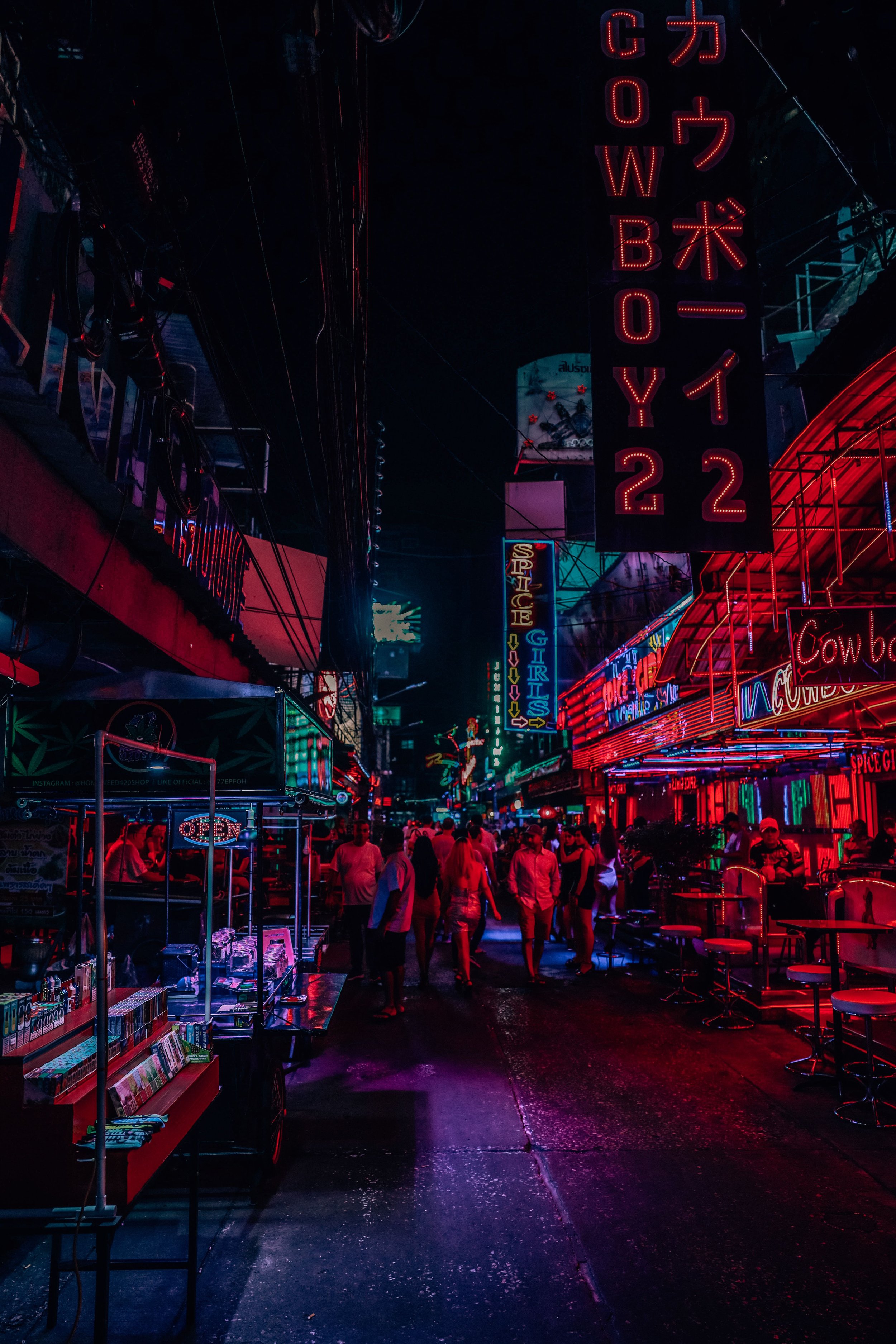 La rue Soi Cowboy la nuit - Bangkok - Thaïlande