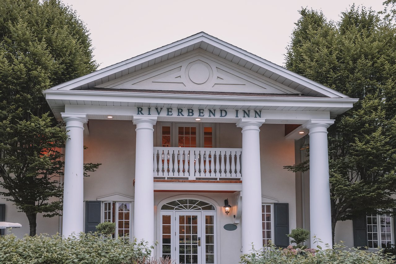 Close up of the front facade - Riverbend Inn - Niagara-On-The-Lake - Ontario - Canada