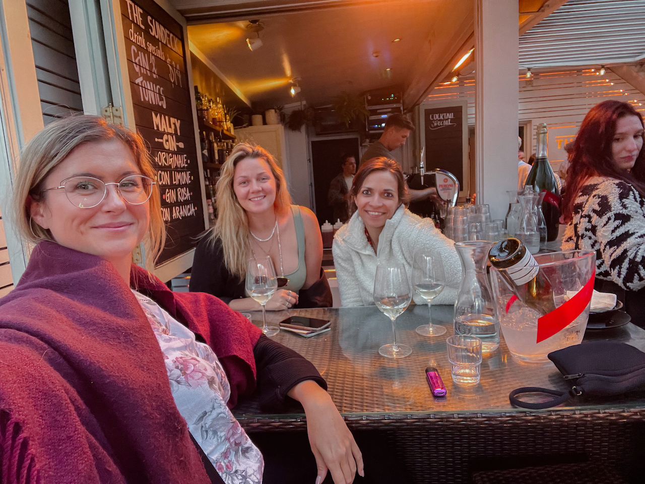 Selfie avec les amies au restaurant Sundeck - Queenstown - Nouvelle-Zélande