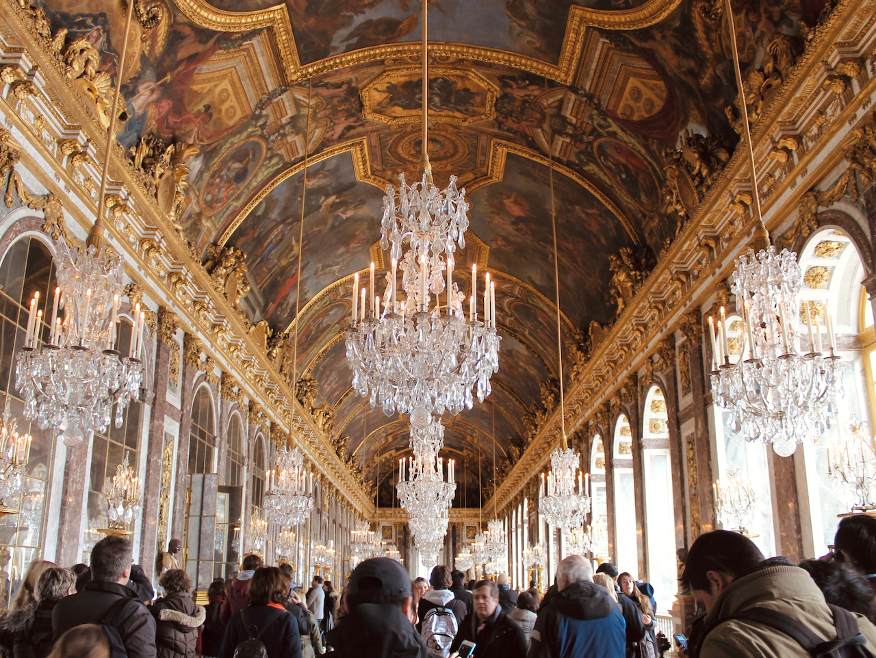La galeries des glaces du château - Versailles - France