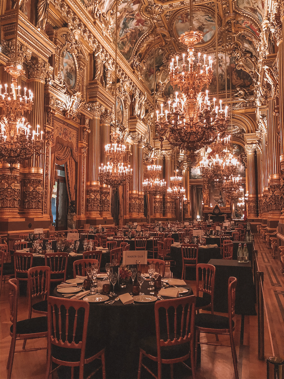 Grande salle à diner du Palais Garnier - Paris - France