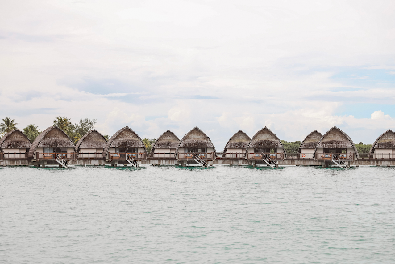 Luxury hotel in Momi Bay with water bungalows - Nadi - Viti Levu Island - Fiji