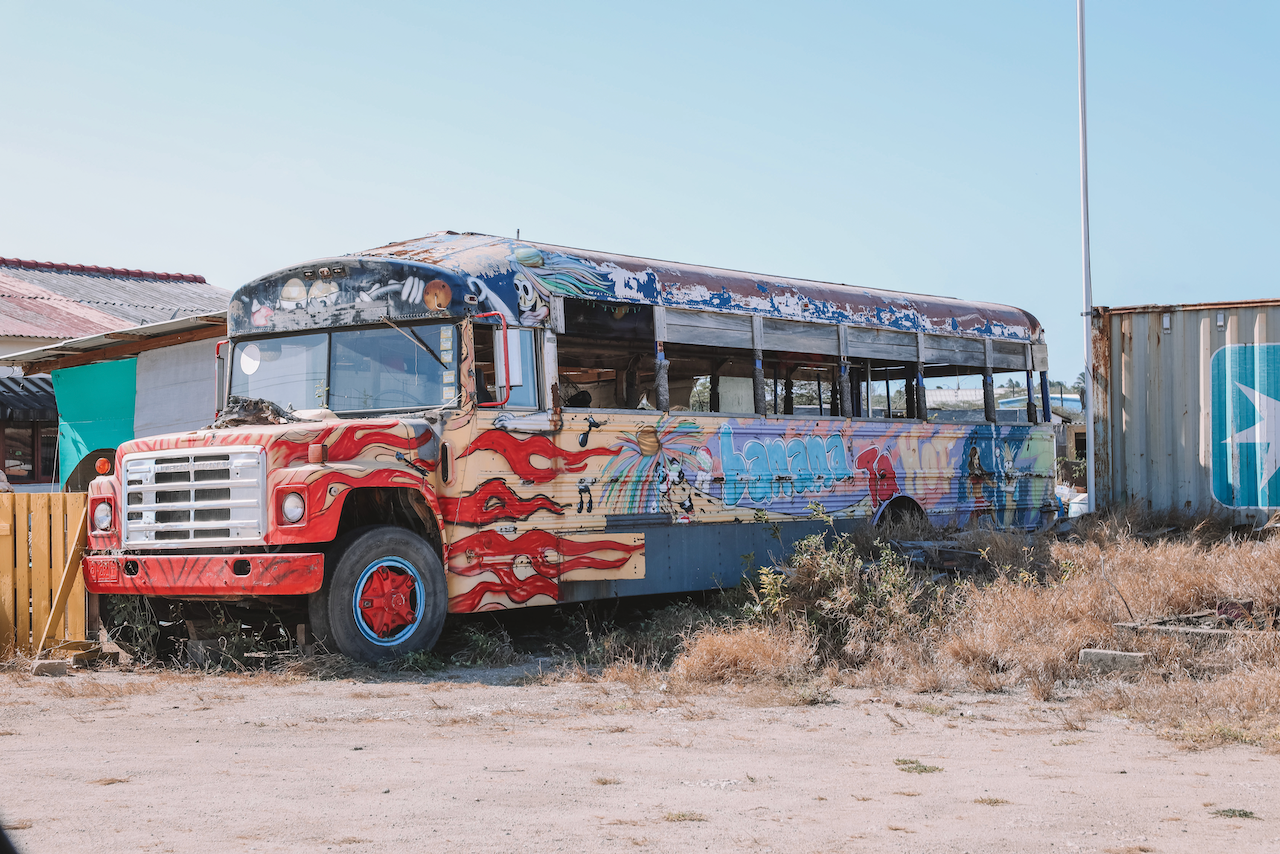 Autobus coloré - Aruba - Îles ABC - Caraïbes