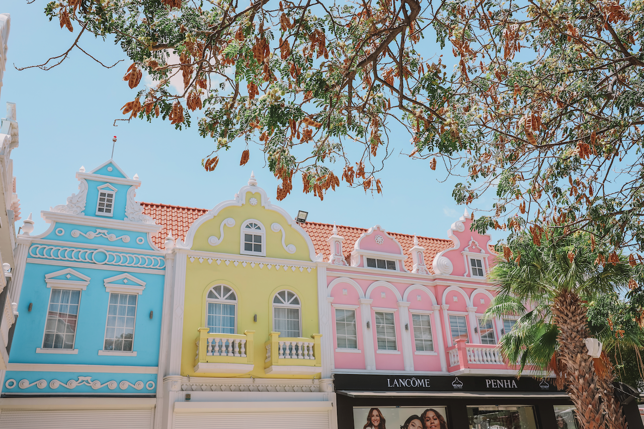La jolie ville d'Oranjestad - Aruba - Îles ABC - Caraïbes