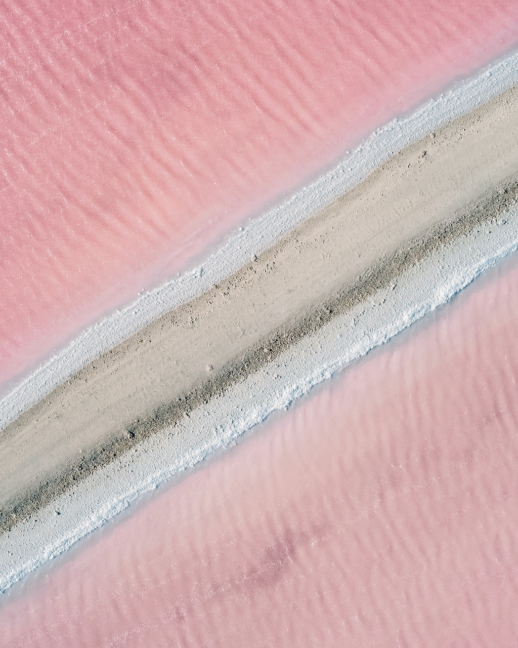 Les salines roses vues par drone - Bonaire - Îles ABC - Caraïbes