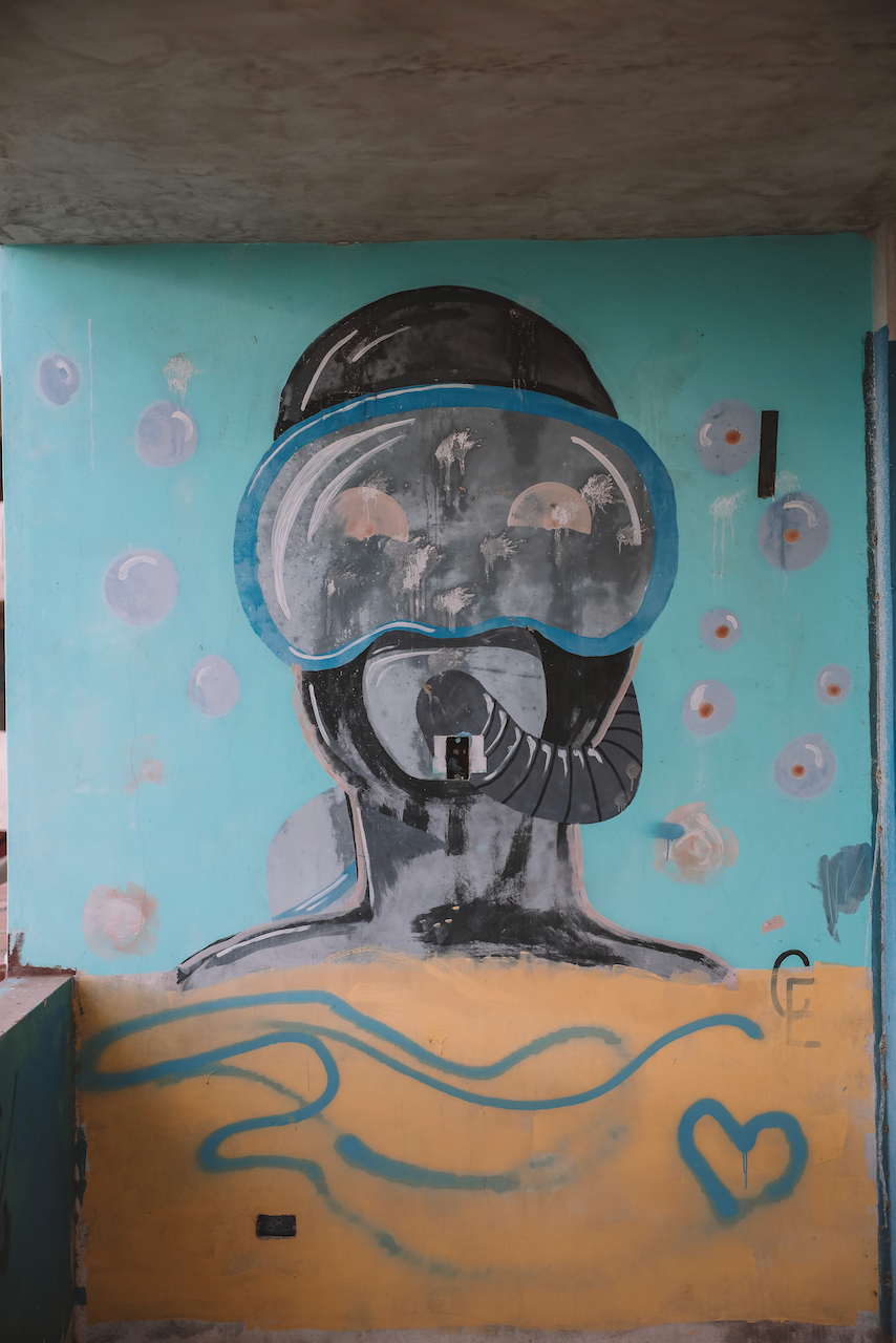 Graffiti d'un plongeur - Ruines de l'hôtel Esmeralda - Bonaire - Îles ABC - Caraïbes