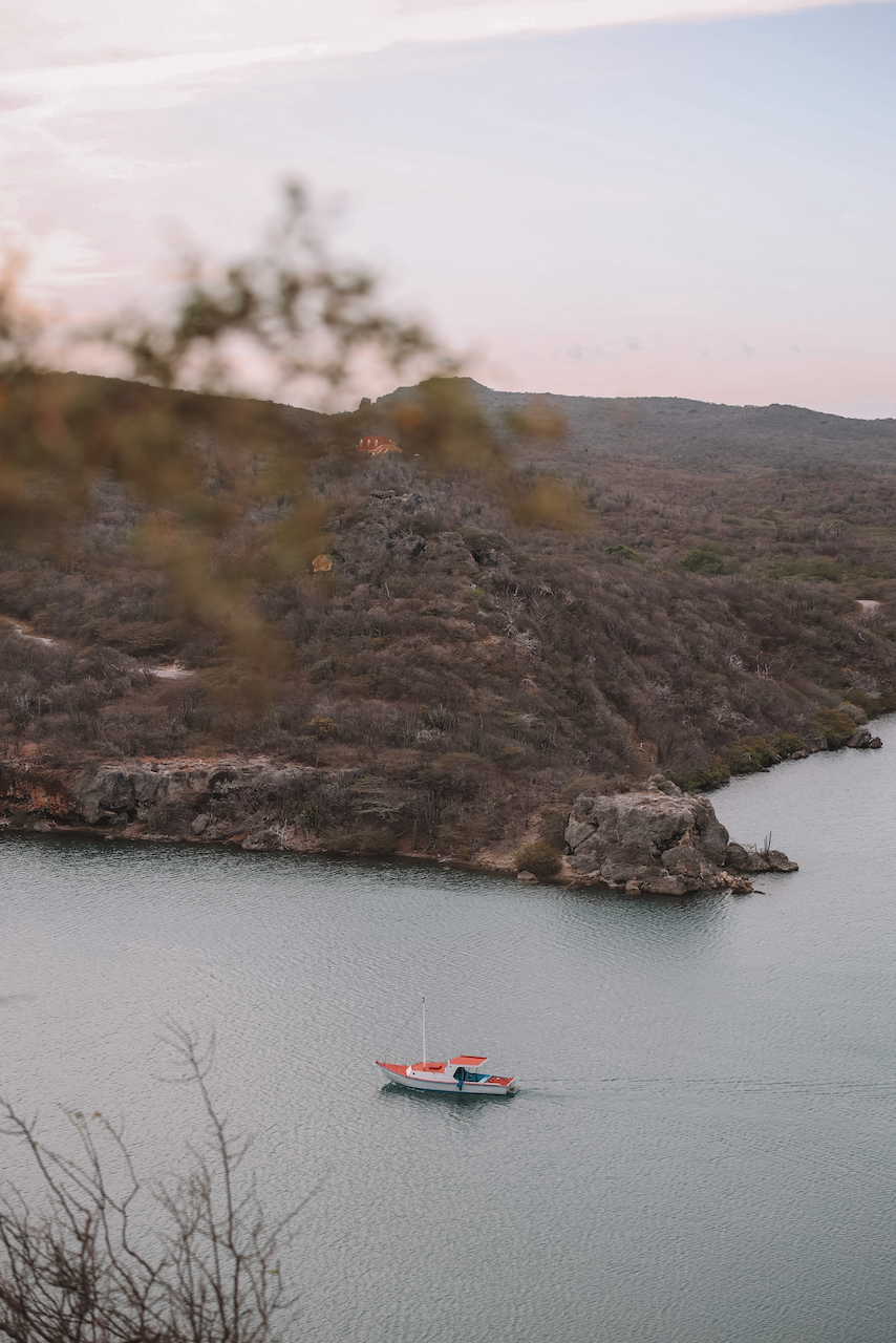 Little boat on the Santa Martha Baai - Curaçao - ABC Islands