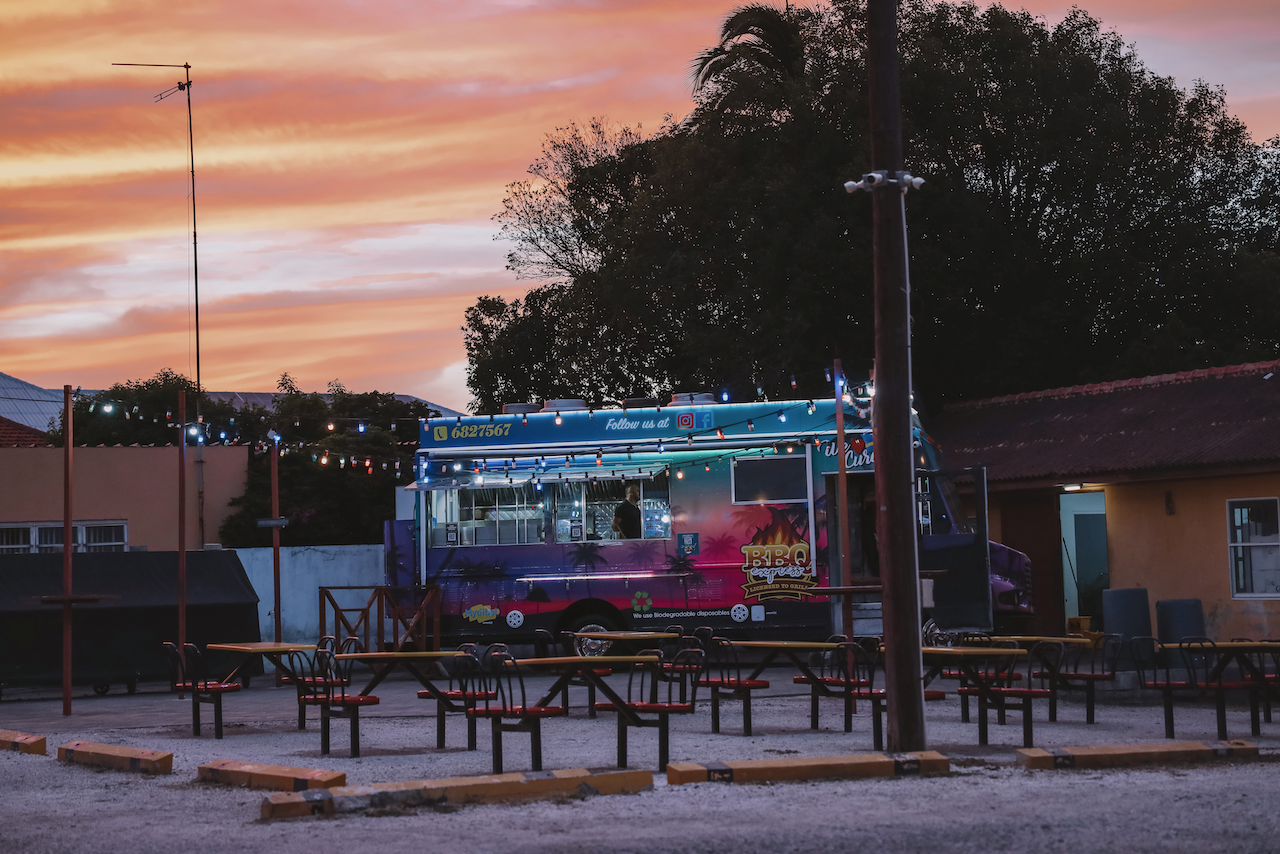 BBQ Express Caracasbaai au coucher du soleil - Willemstad - Curaçao - Îles ABC - Caraïbes