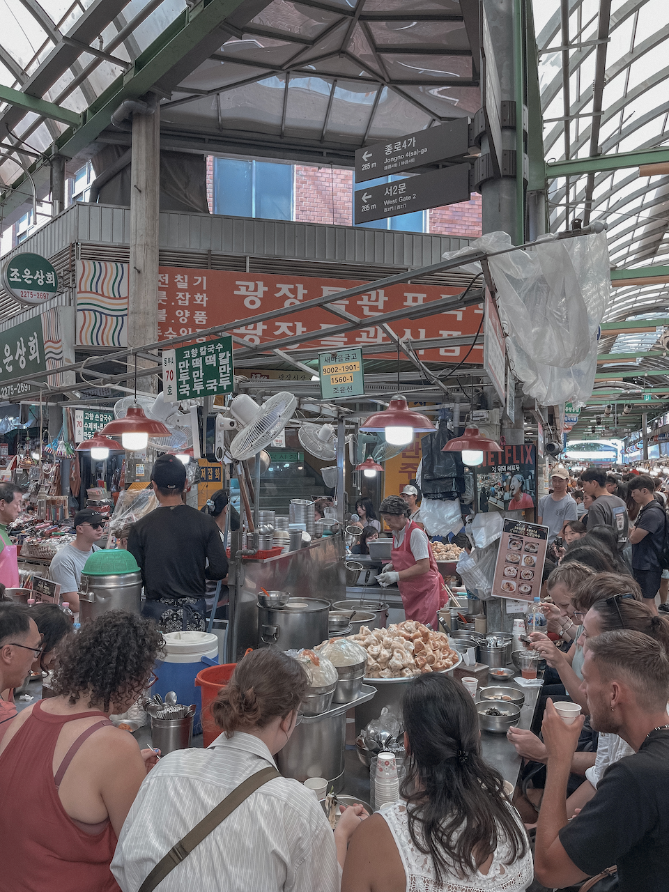 Les stands de nourriture au marché Gwangjang - Séoul - Corée du Sud