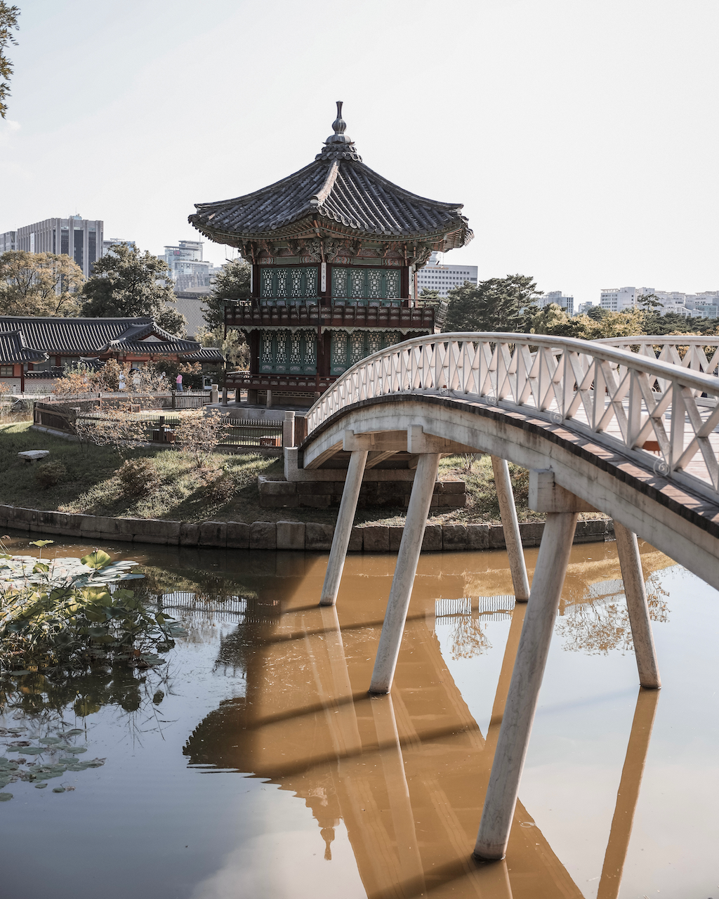 Le pavillon Hyangwonjeong et son pont - Gyeongbokgung Palace - Séoul - Corée du Sud