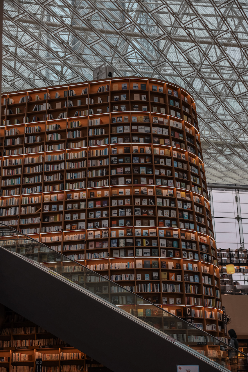 Incredible design of Starfield Library - Seoul - South Korea