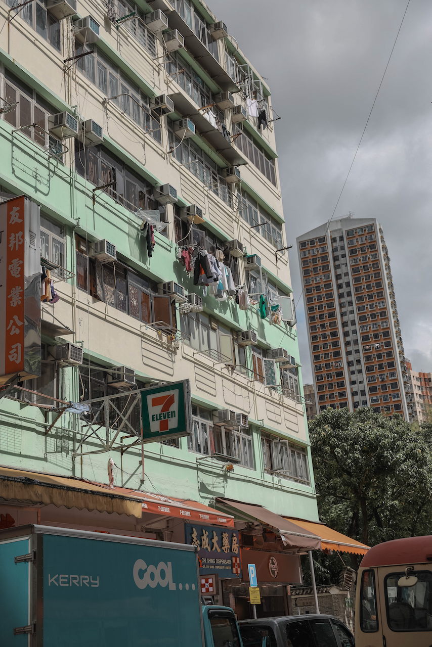 Facade of a 7 Eleven - Hong Kong