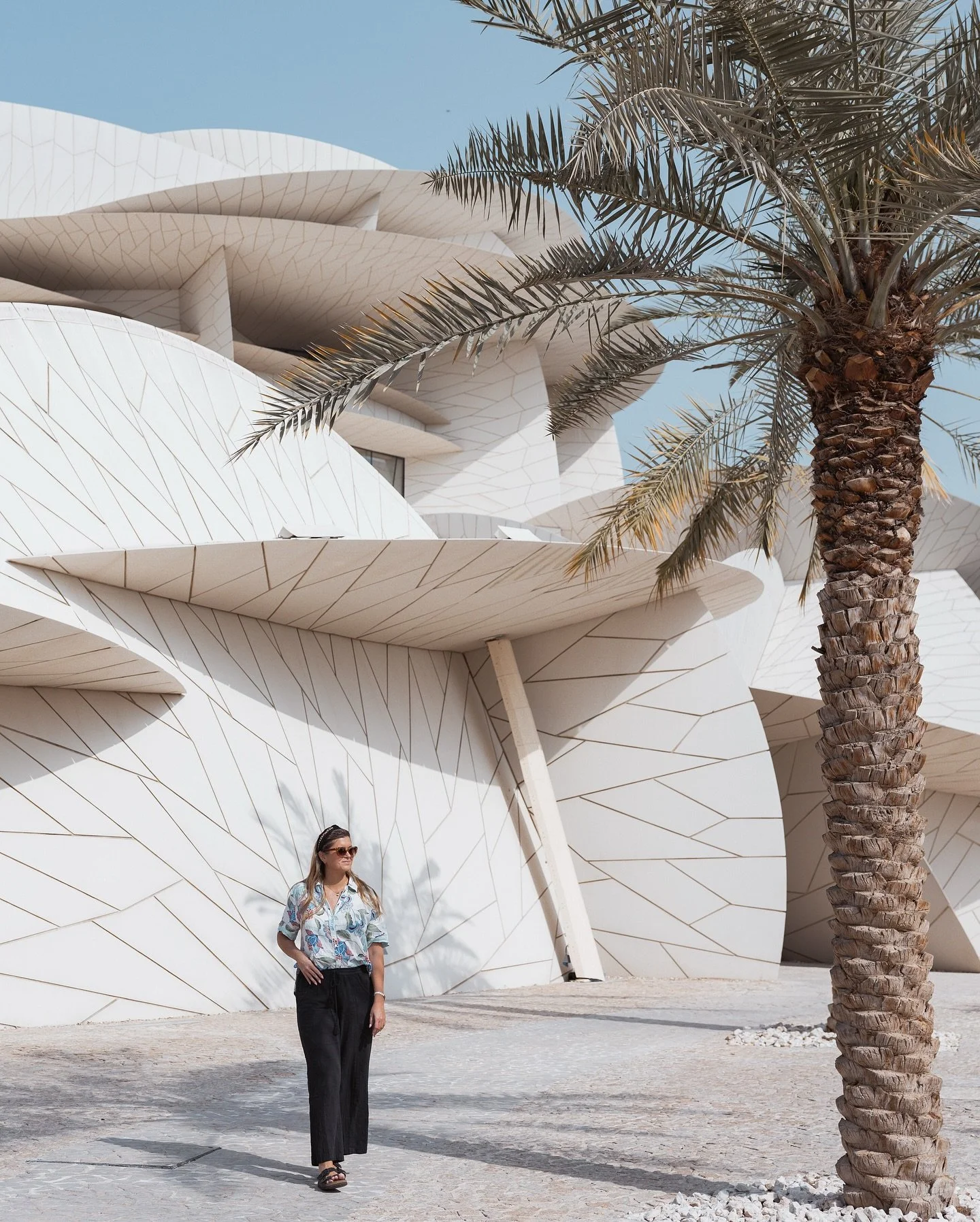 Three of Doha&rsquo;s amazing pieces of architecture:

* National Museum of Qatar
* Museum of Islamic Art
* Education City Mosque

The city in itself felt like an open air museum! 🤗

#doha #visitdoha #qatar #visitqatar #miadoha #museum #architecture