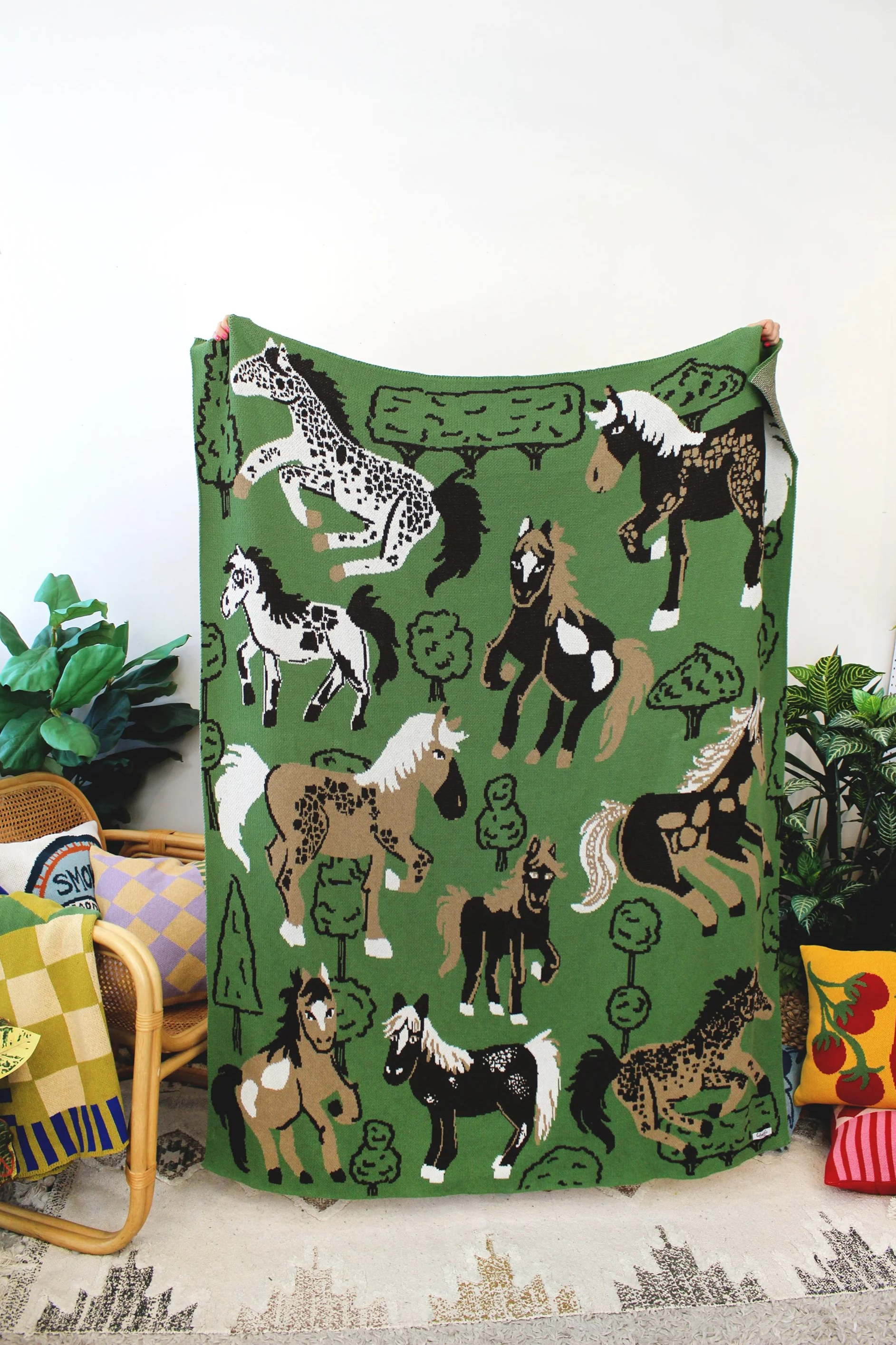 Knit+Blanket+Horses+Giddy+Up+IMG_8179.png