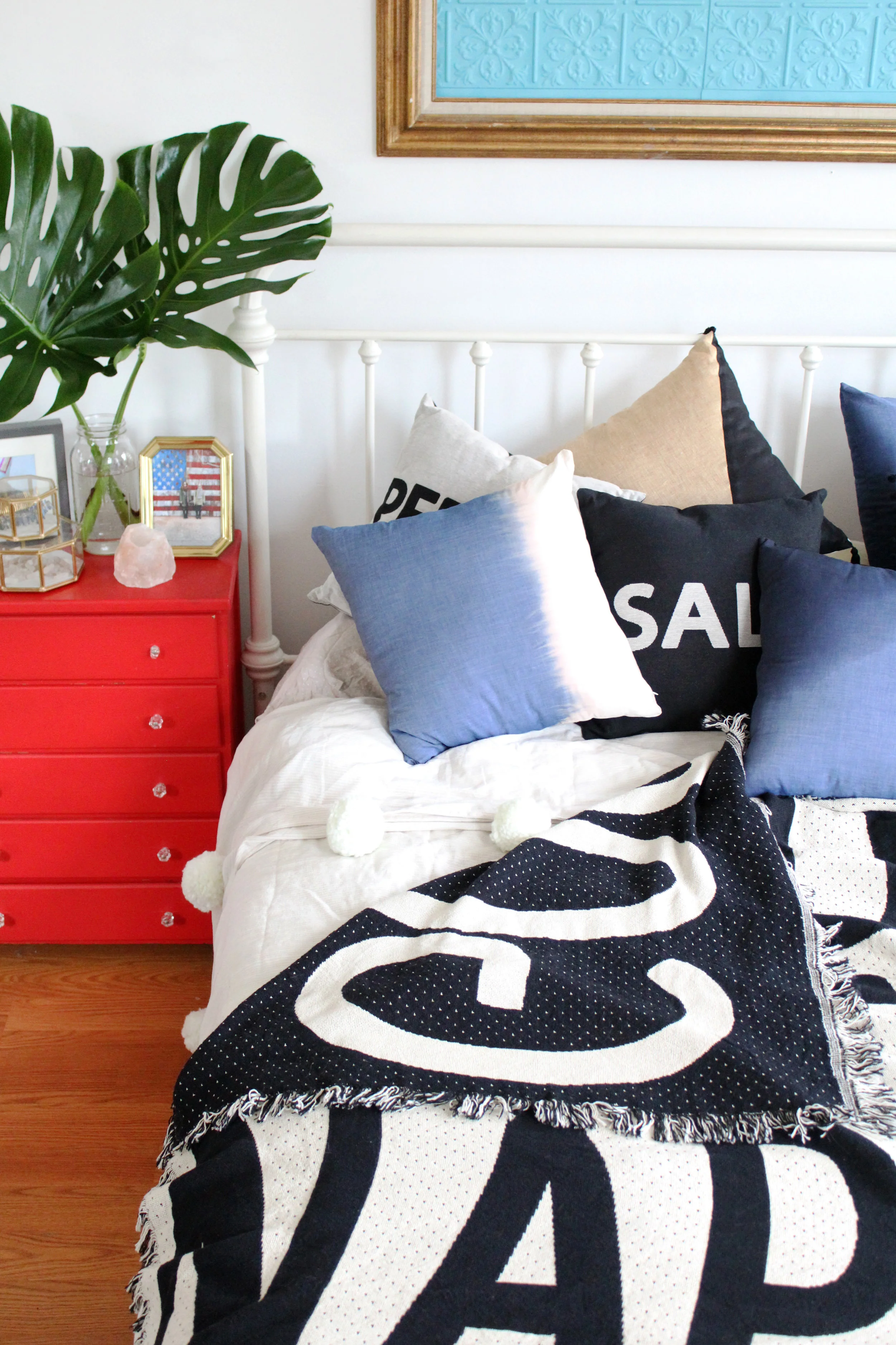 Good At Nap Blanket by Calhoun & Co. - Black and White Throw