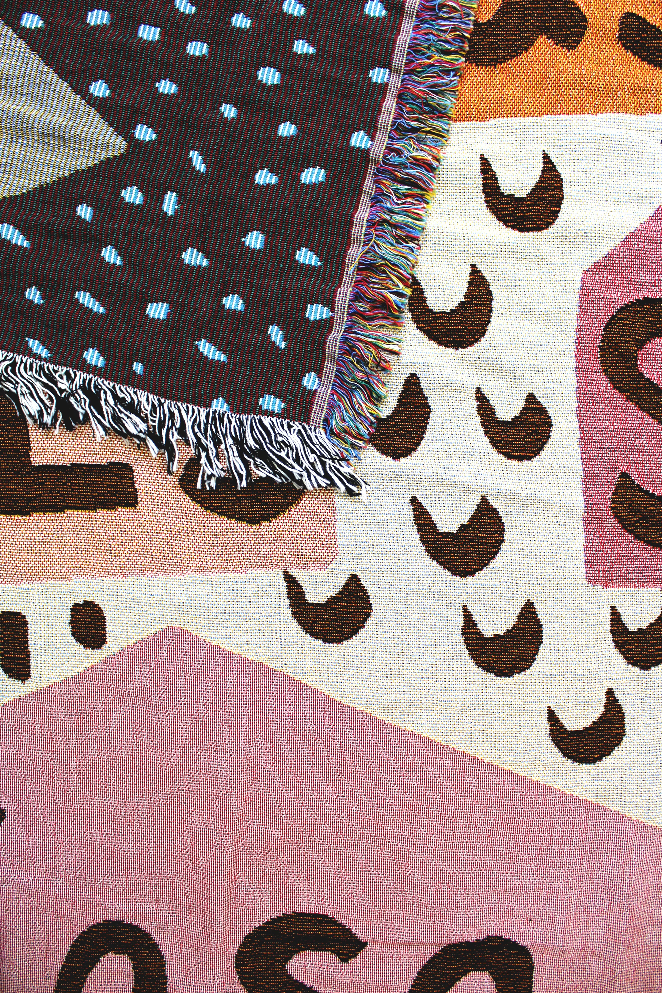 Mi Casa Es Su Casa Blanket by Calhoun & Co. Colorful Blankets for Home