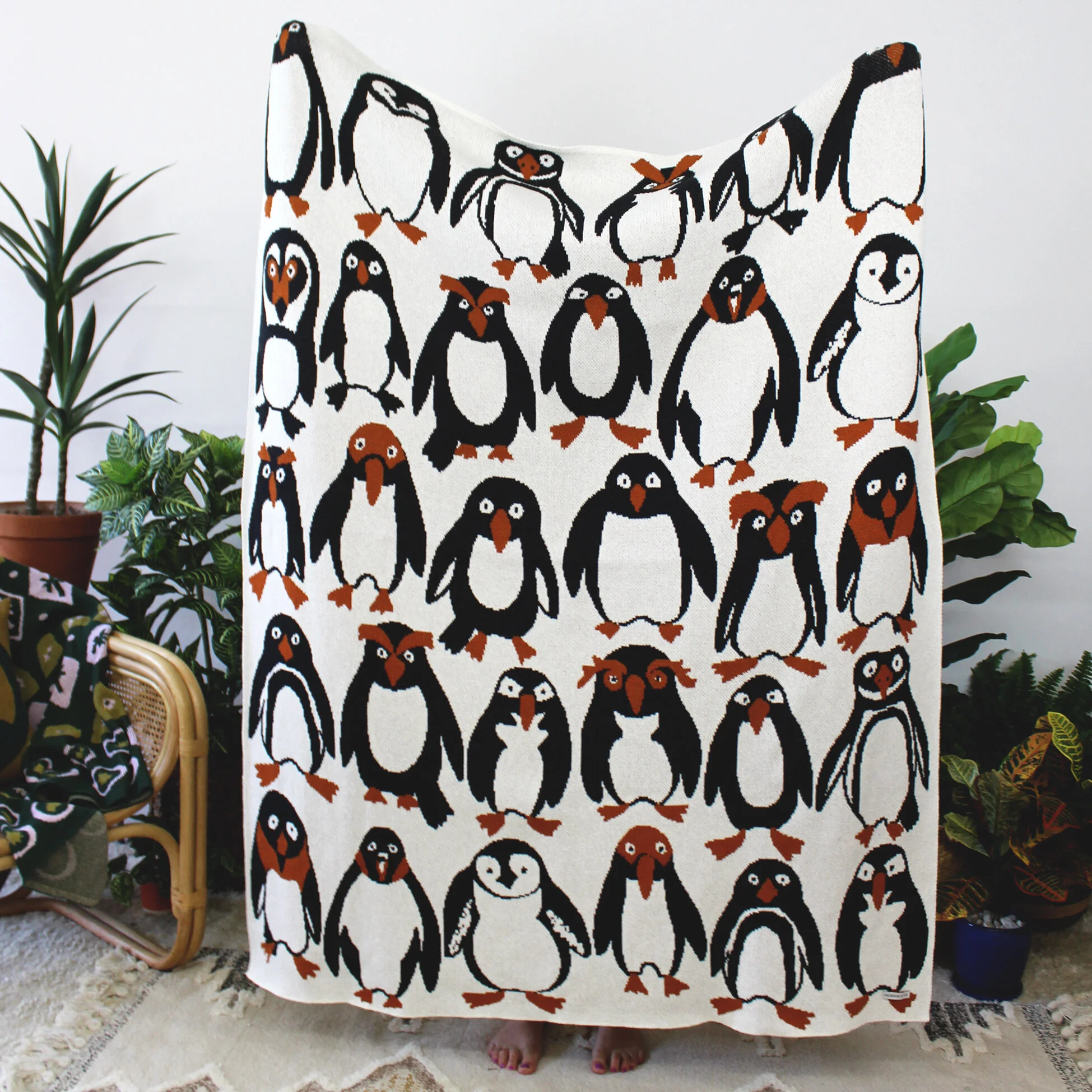 Penguin Knit Blanket Black Tie IMG_2061.JPG