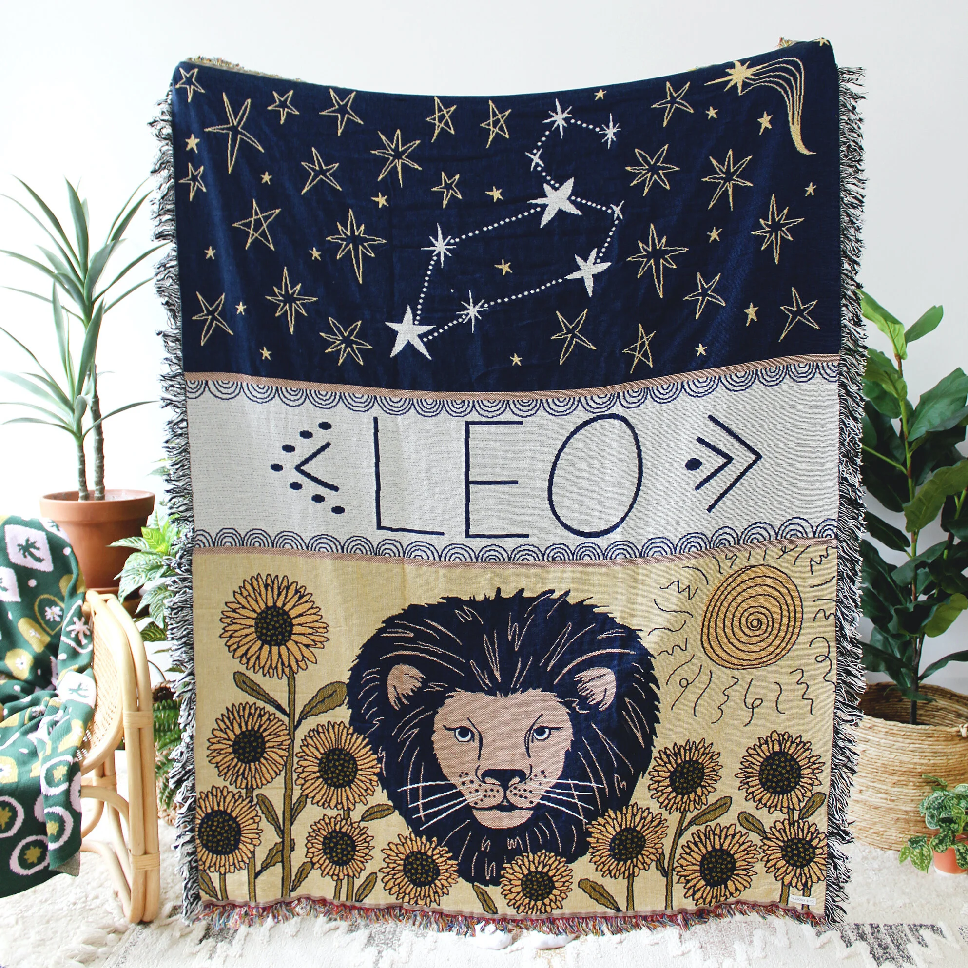 ZODIAC LEO BLANKET IMG_2095.JPG