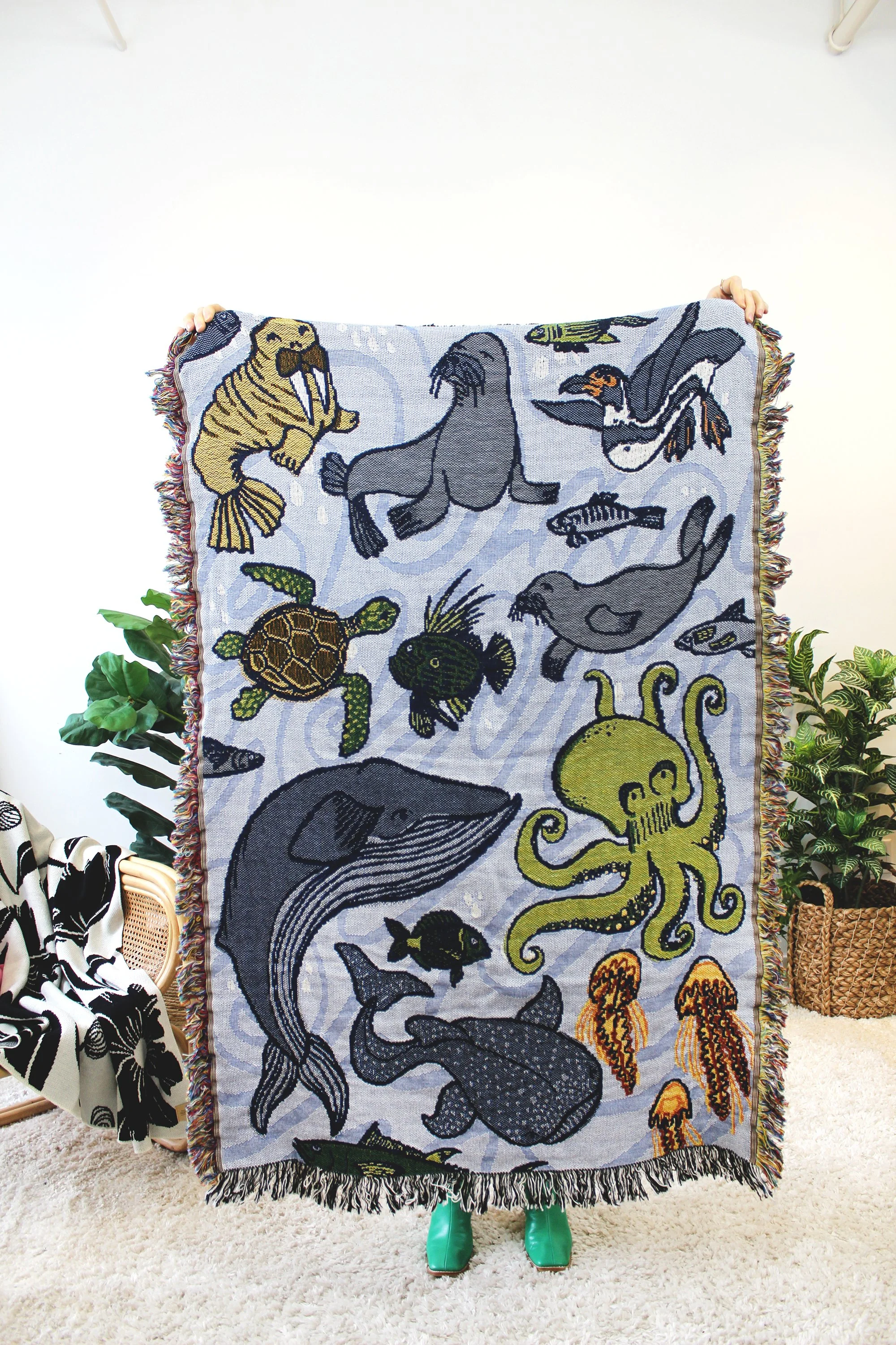 sealife mini blanket IMG_3116.JPG