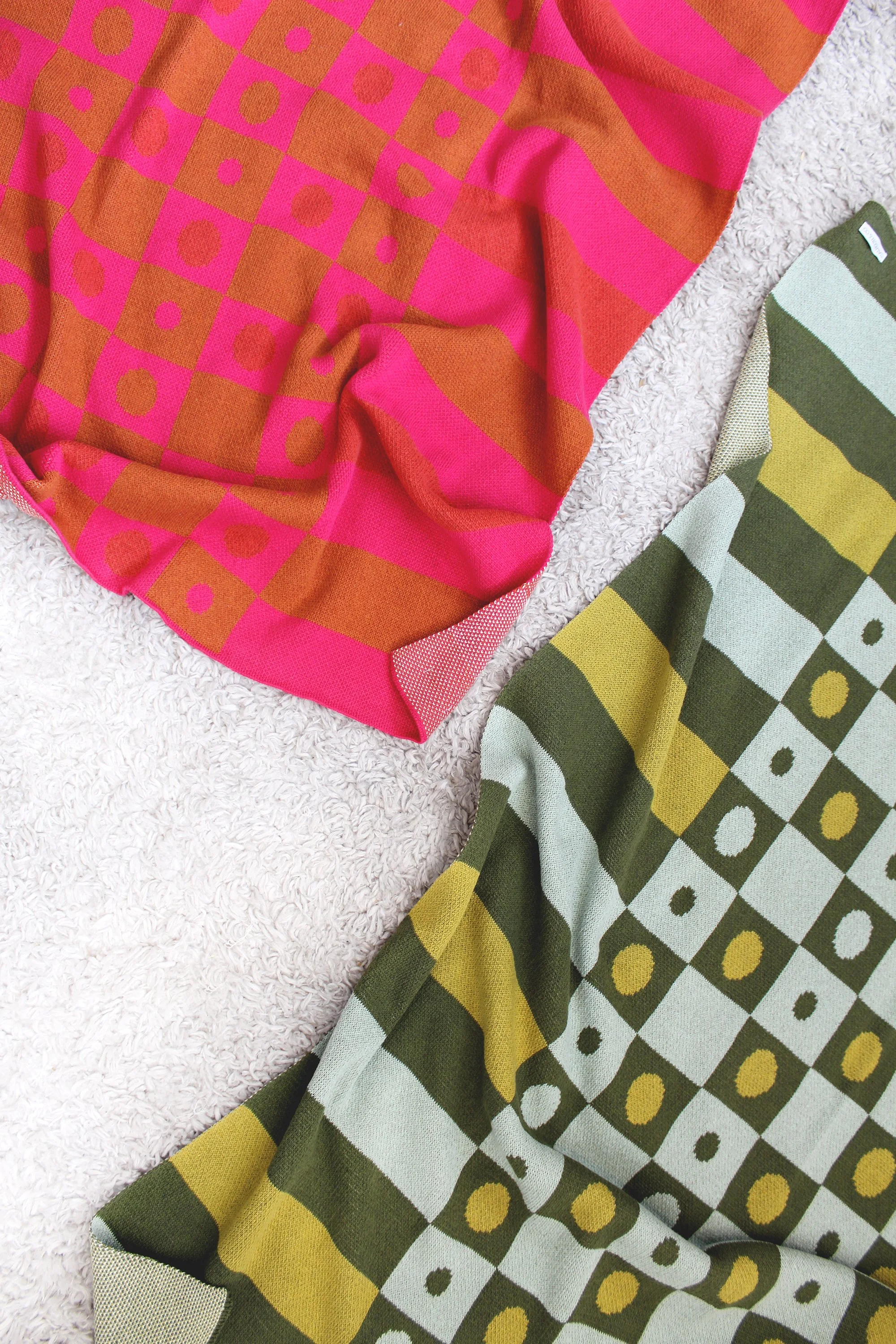 Checkmate Knit Blanket IMG_6884.JPG