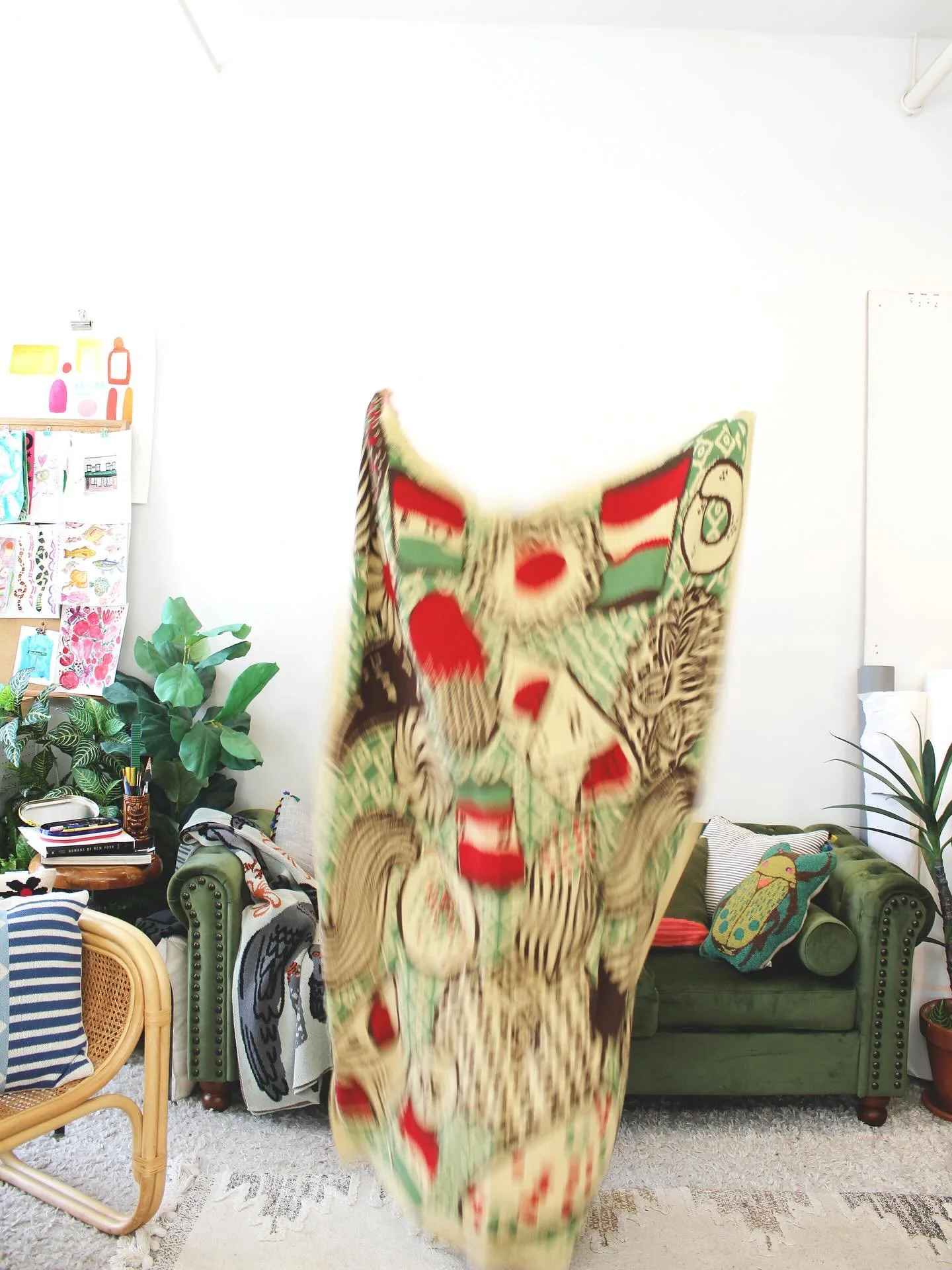 Italian Holiday Cookies. Cozy up in this delicious blanket, or grab a set of tea towels to jazz up the kitchen. What&rsquo;s your favorite holiday cookie? Too many options to list&hellip;
Find these cuties online, in our shop of  Graham Ave, or in Un